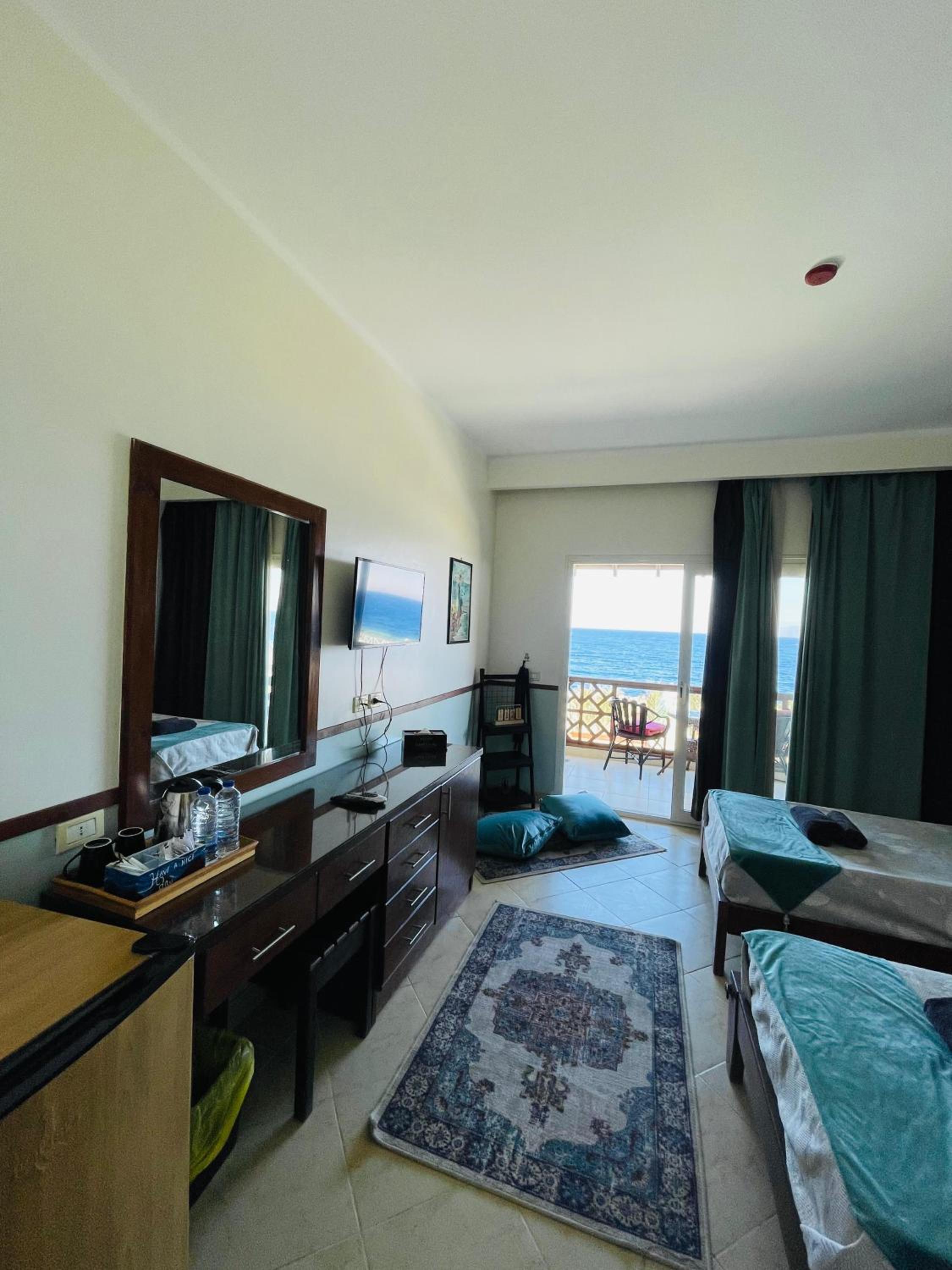 Standard Room with Sea View photo 2