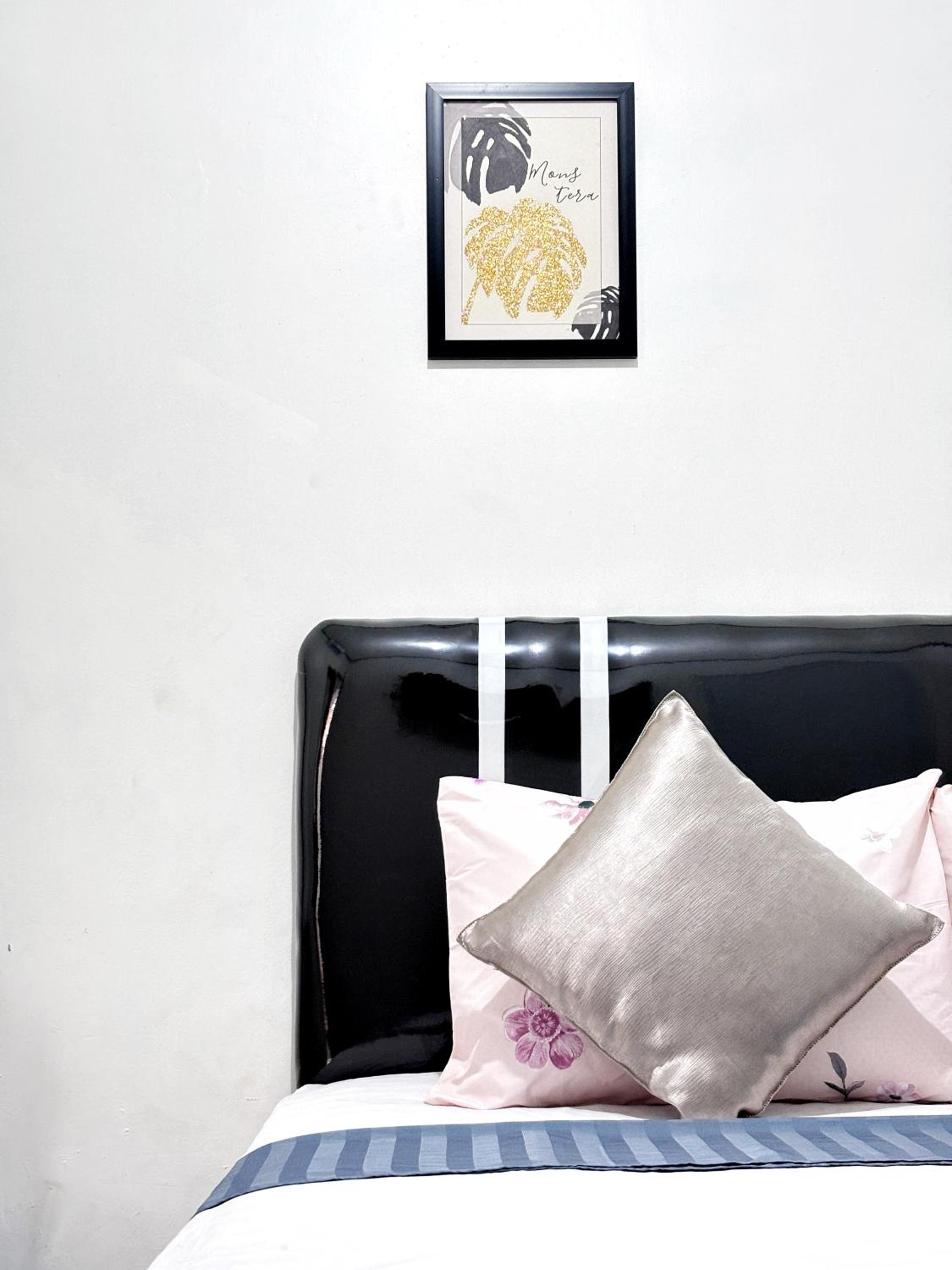 Deluxe Room - Photo 18