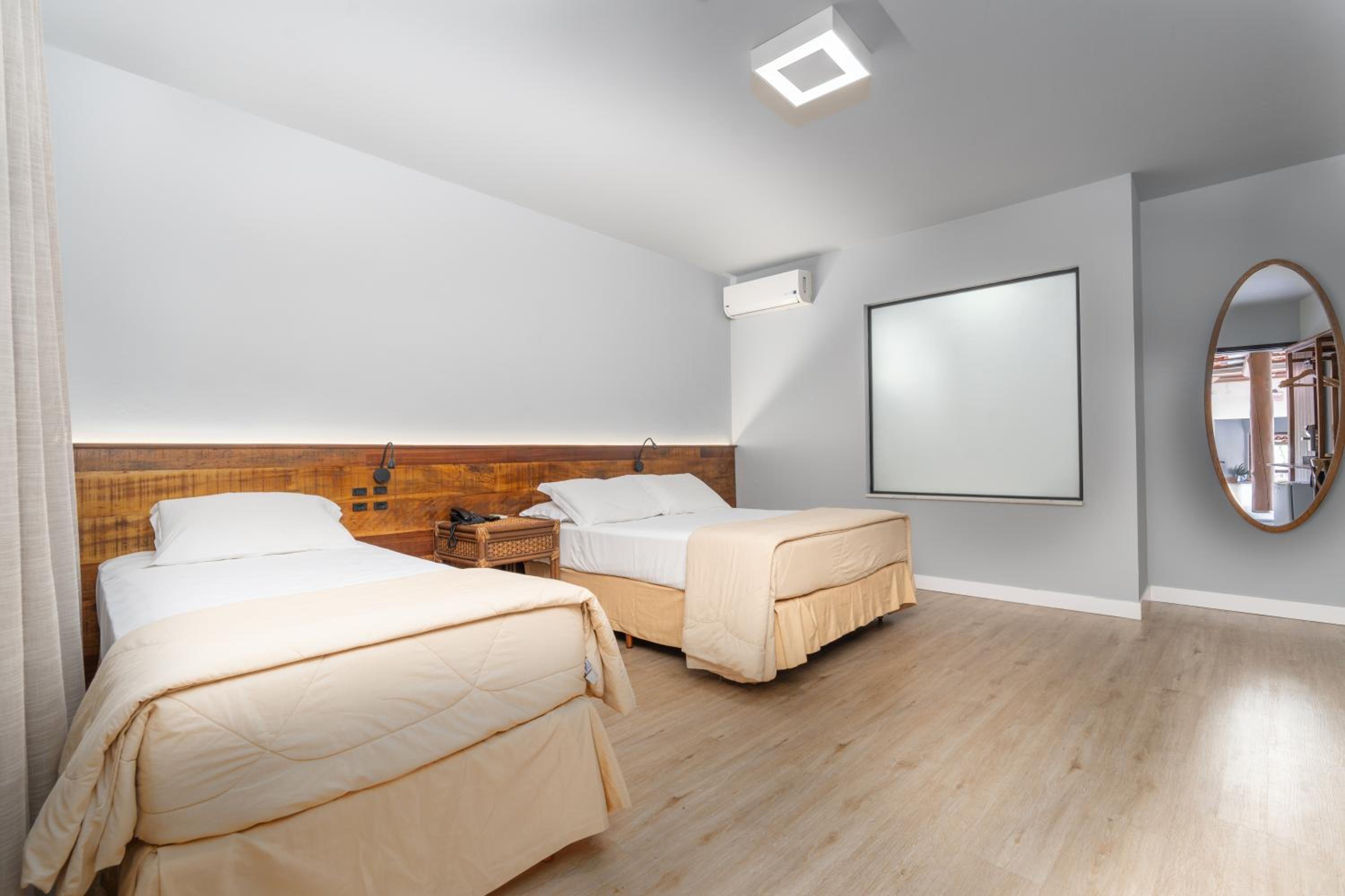 Deluxe Suite with Spa Bath photo 3