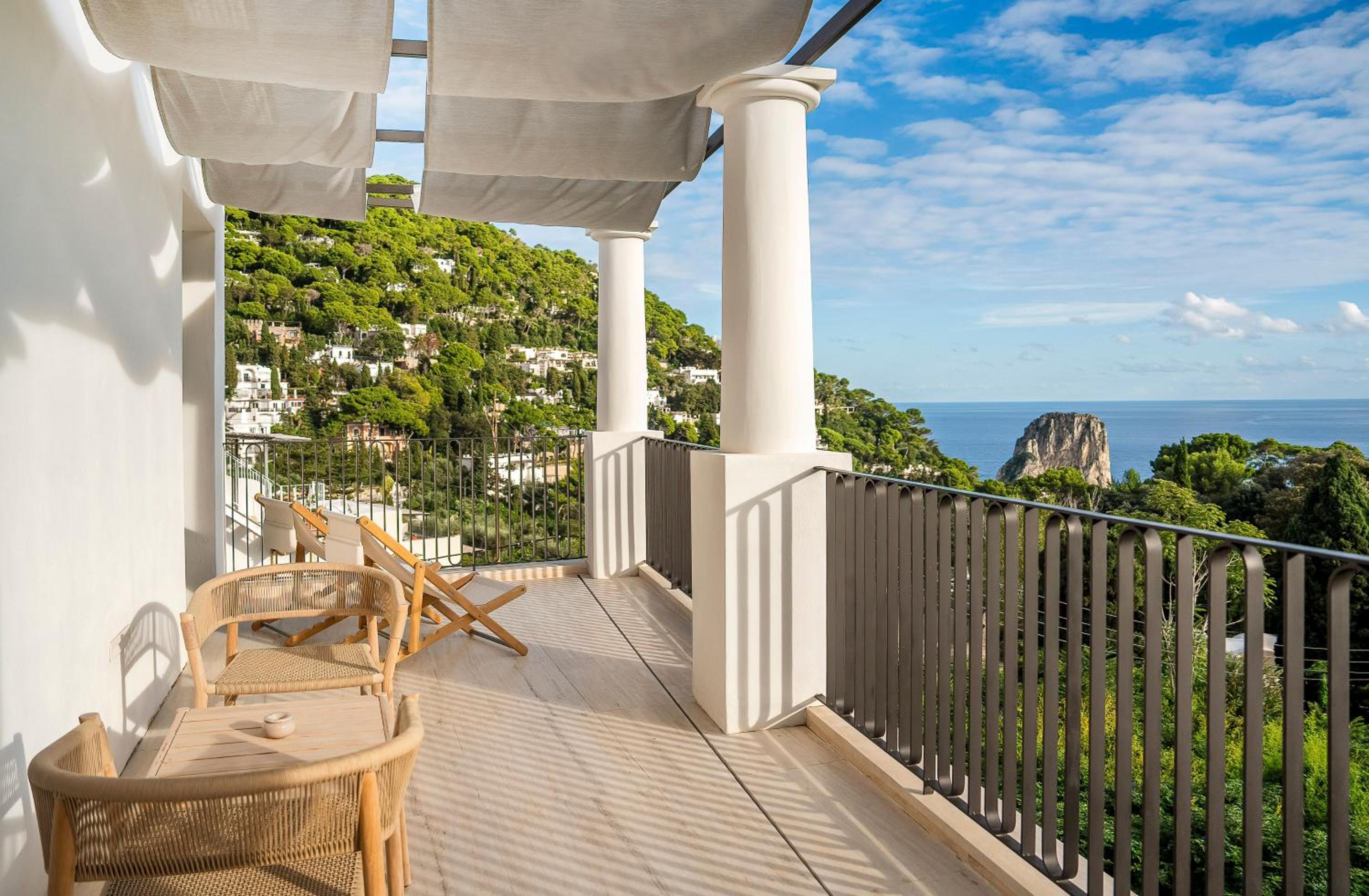 Suite with Sea View