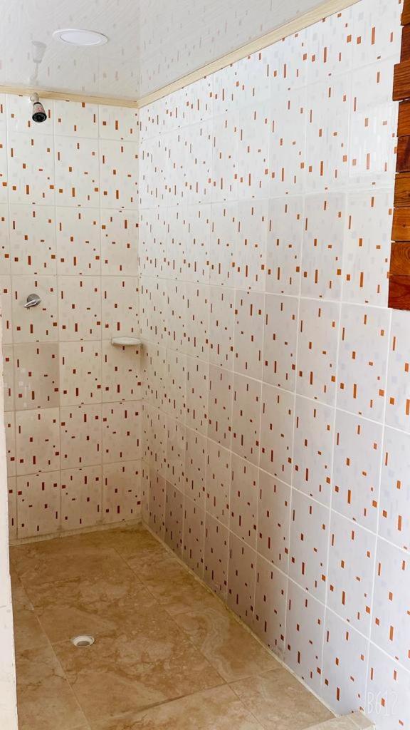 Double Room with Shared Bathroom photo 2