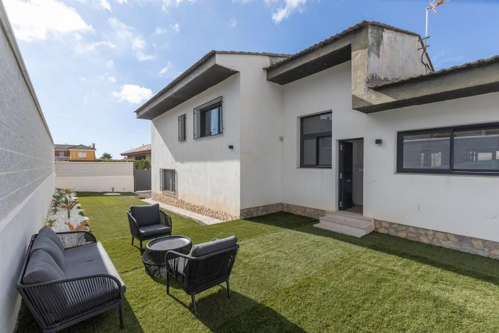 Villa photo 3