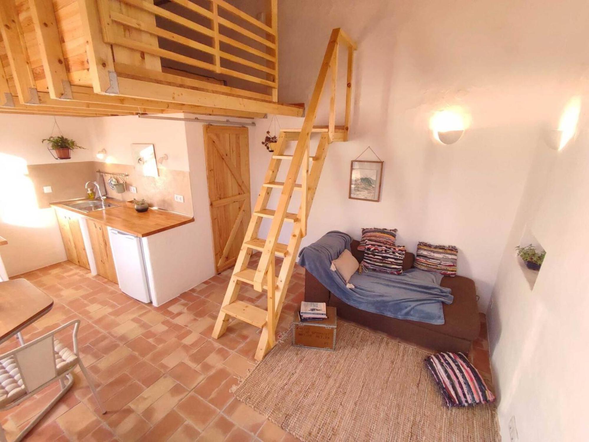 One-Bedroom House photo 1