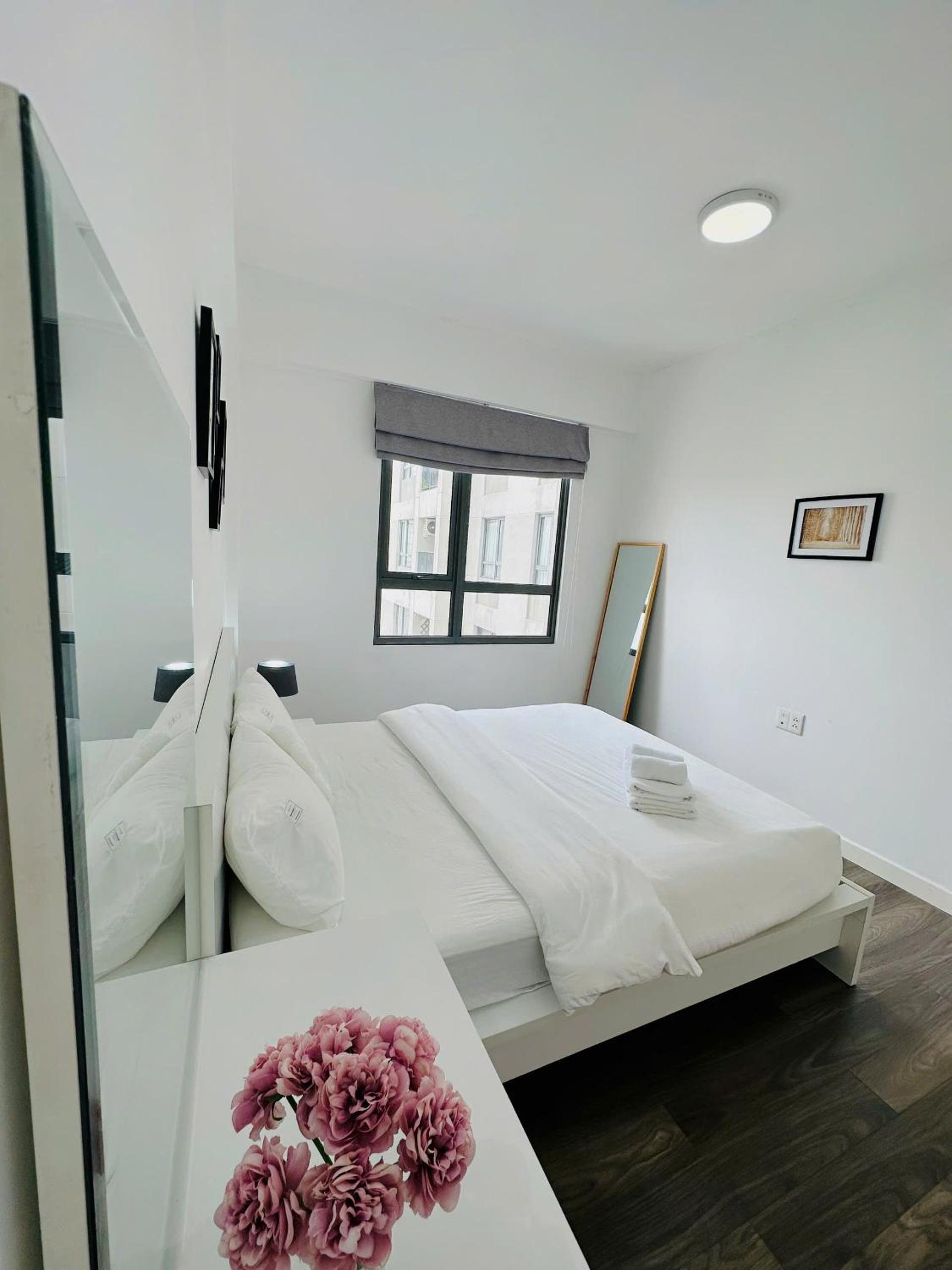 One-Bedroom Apartment photo 3