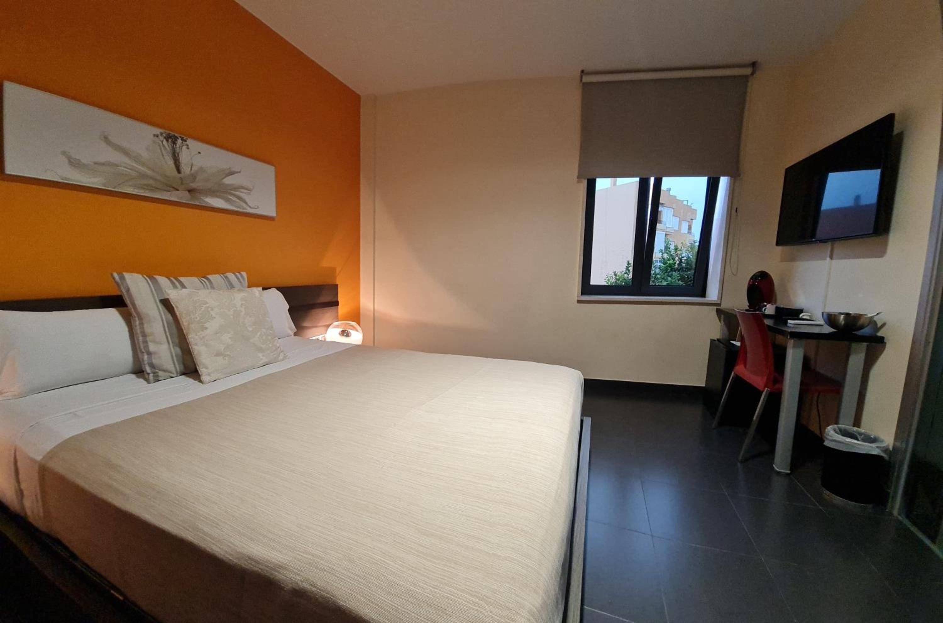 Double Room - Photo 20