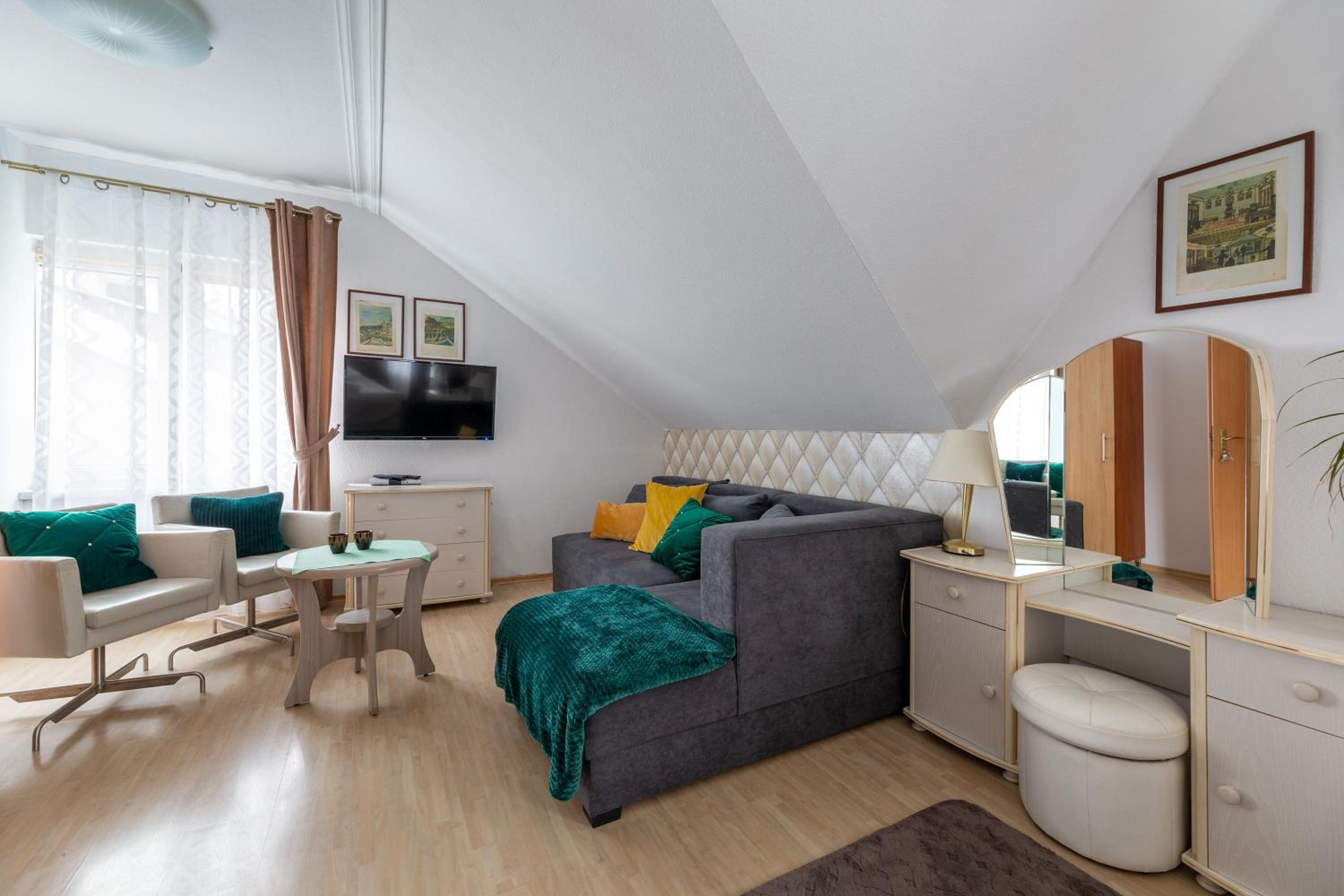 Studio Apartment