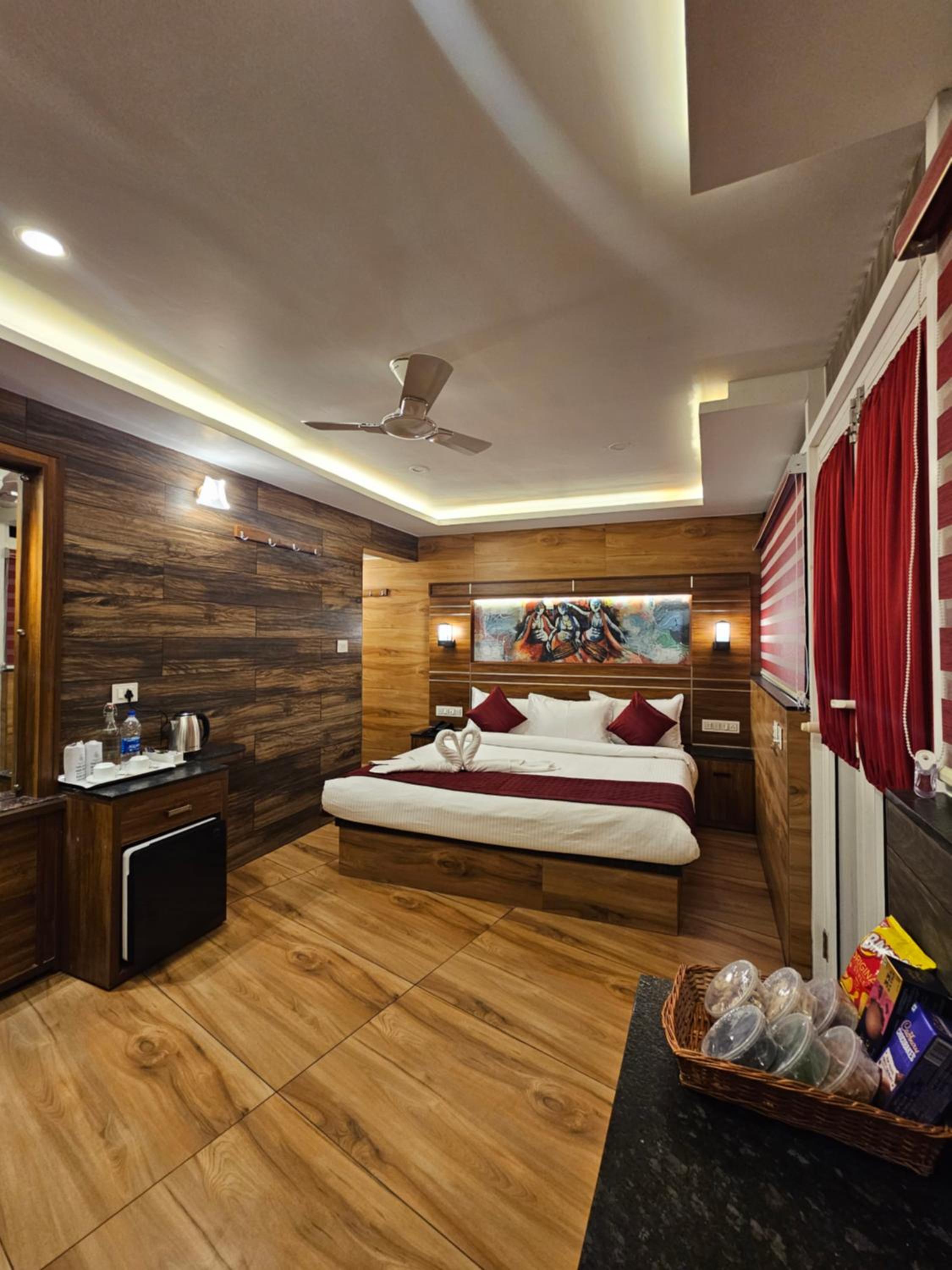 Two-Bedroom House - Photo 4