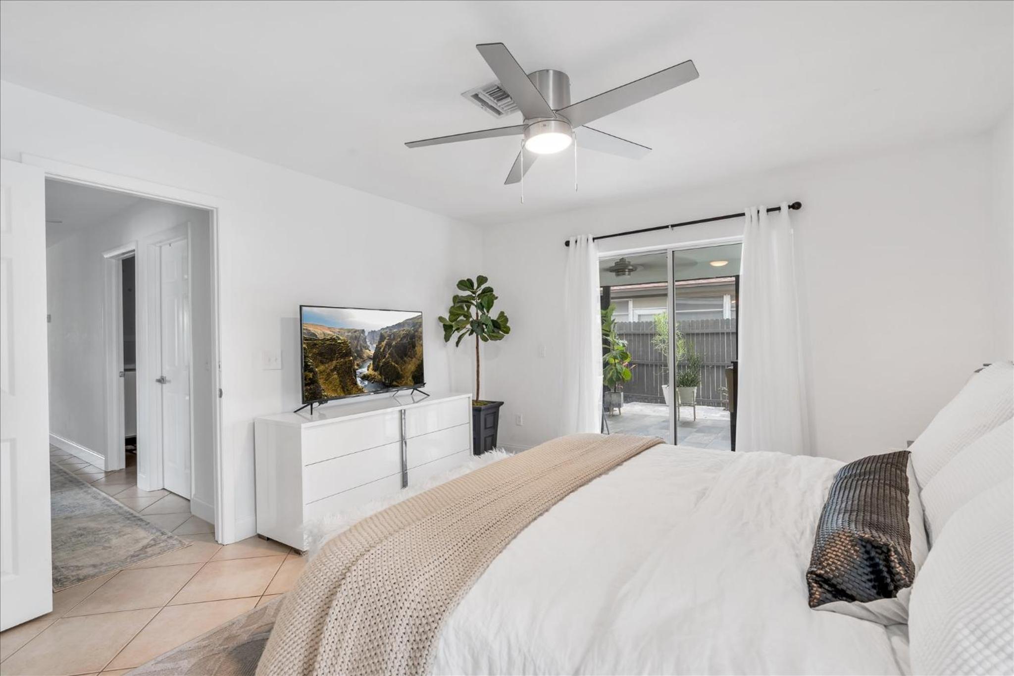 Three-Bedroom House photo 1