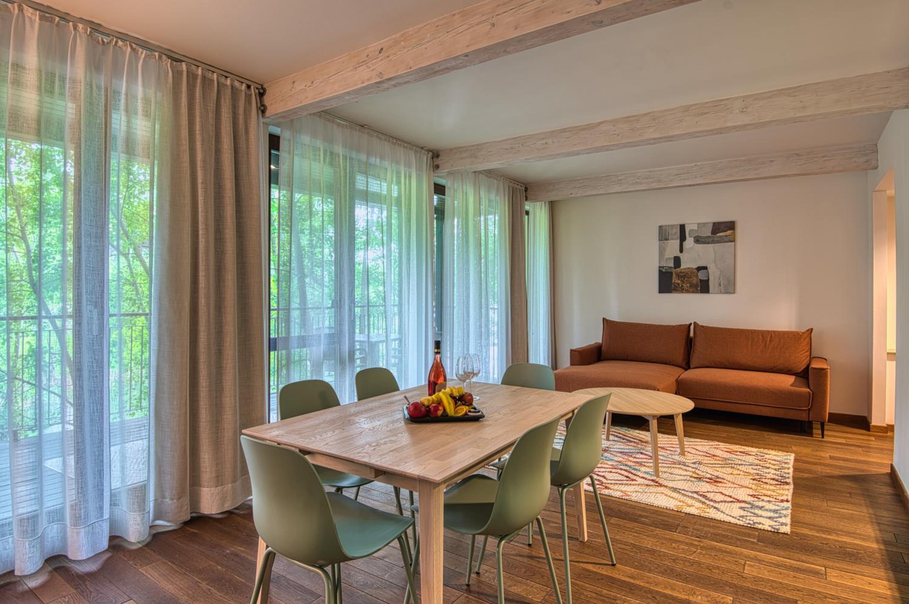 Suite with Lake View - Photo 19