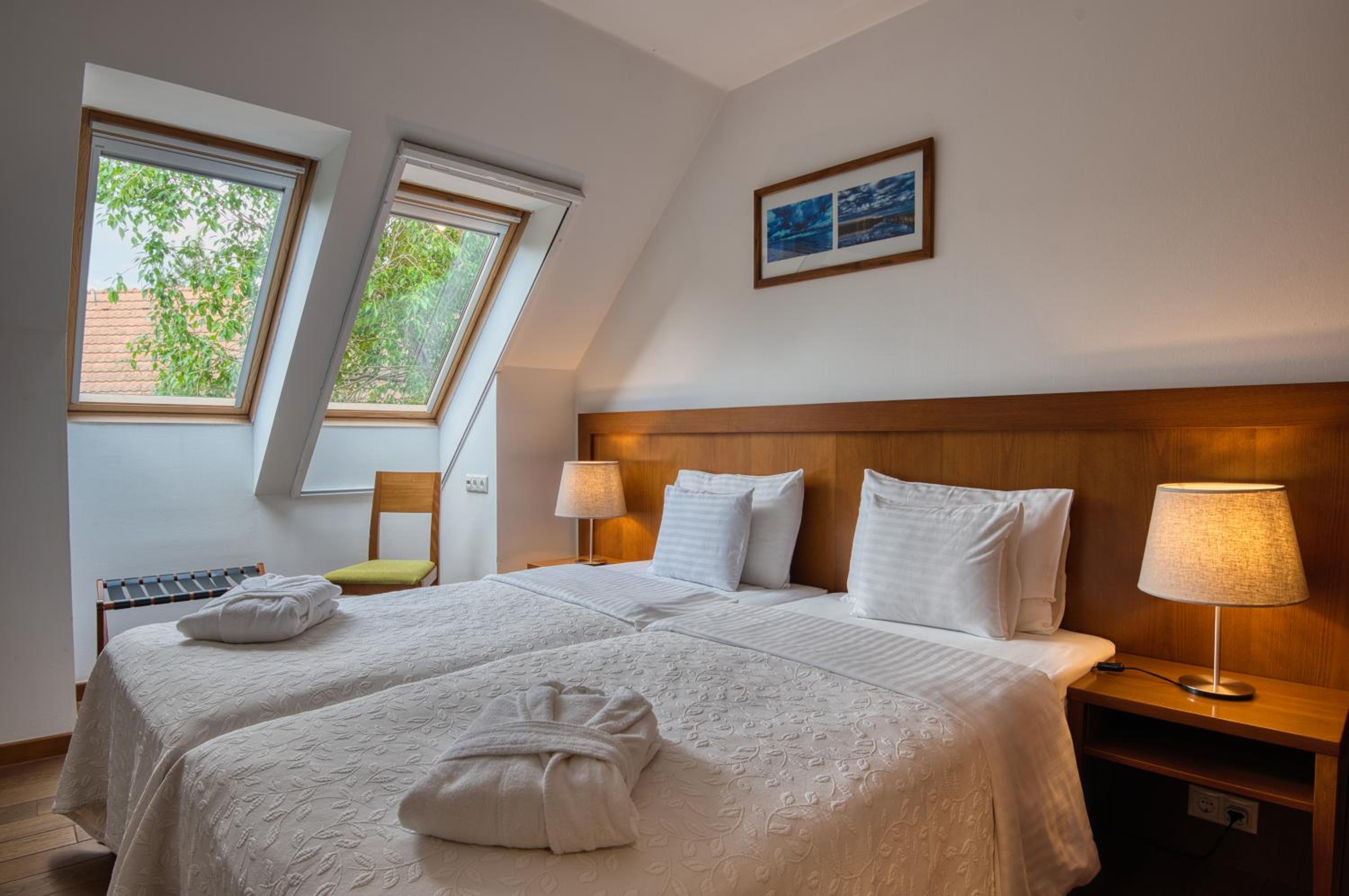 Two-Bedroom Bungalow - Photo 11