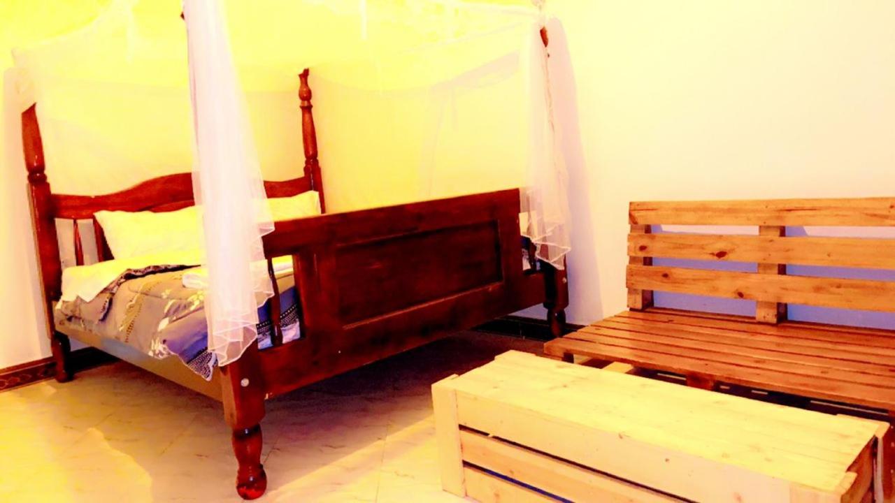 Budget Double Room photo 3