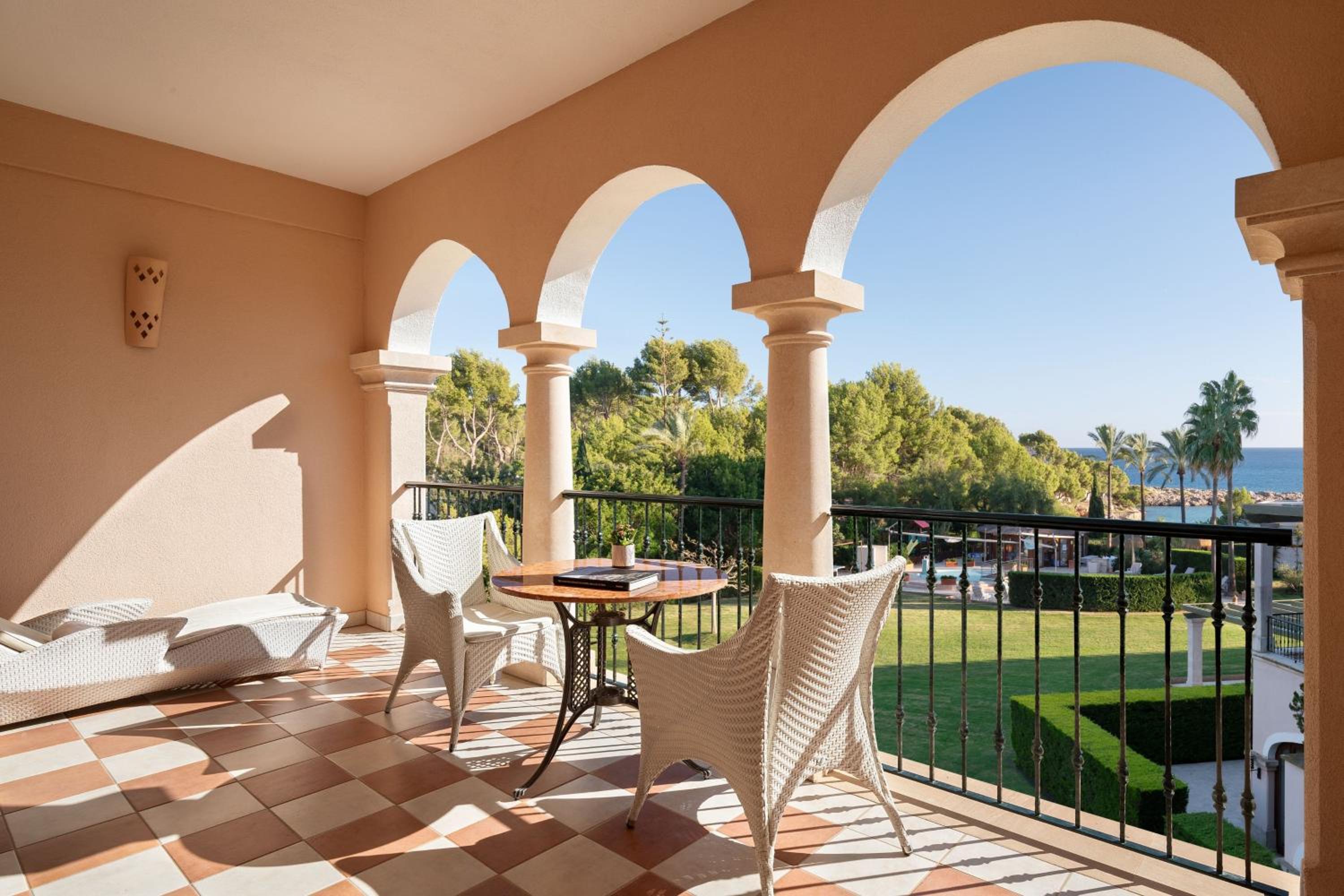 Junior Suite with Sea View - Photo 9