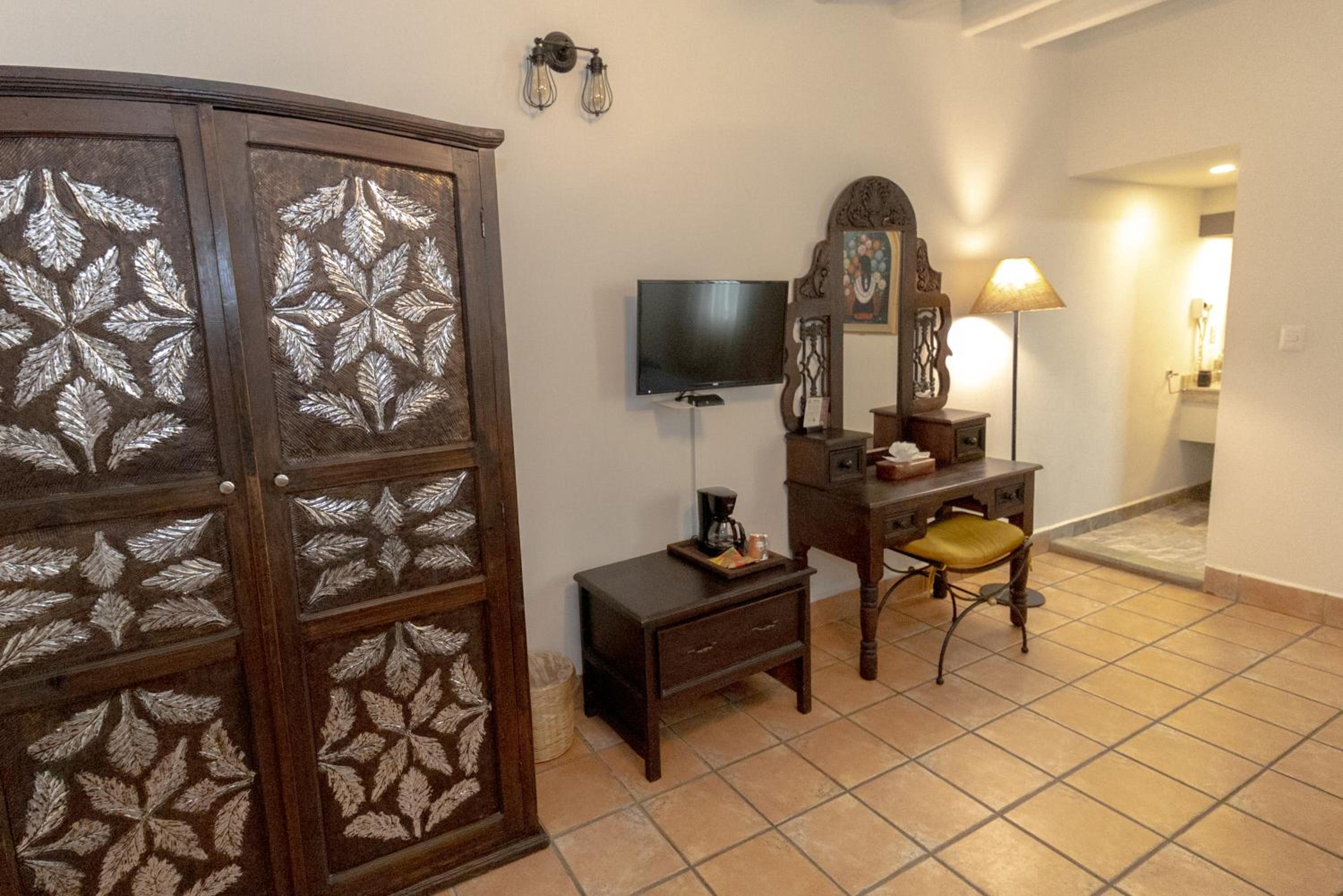 Standard Double Room with Two Double Beds - Photo 2
