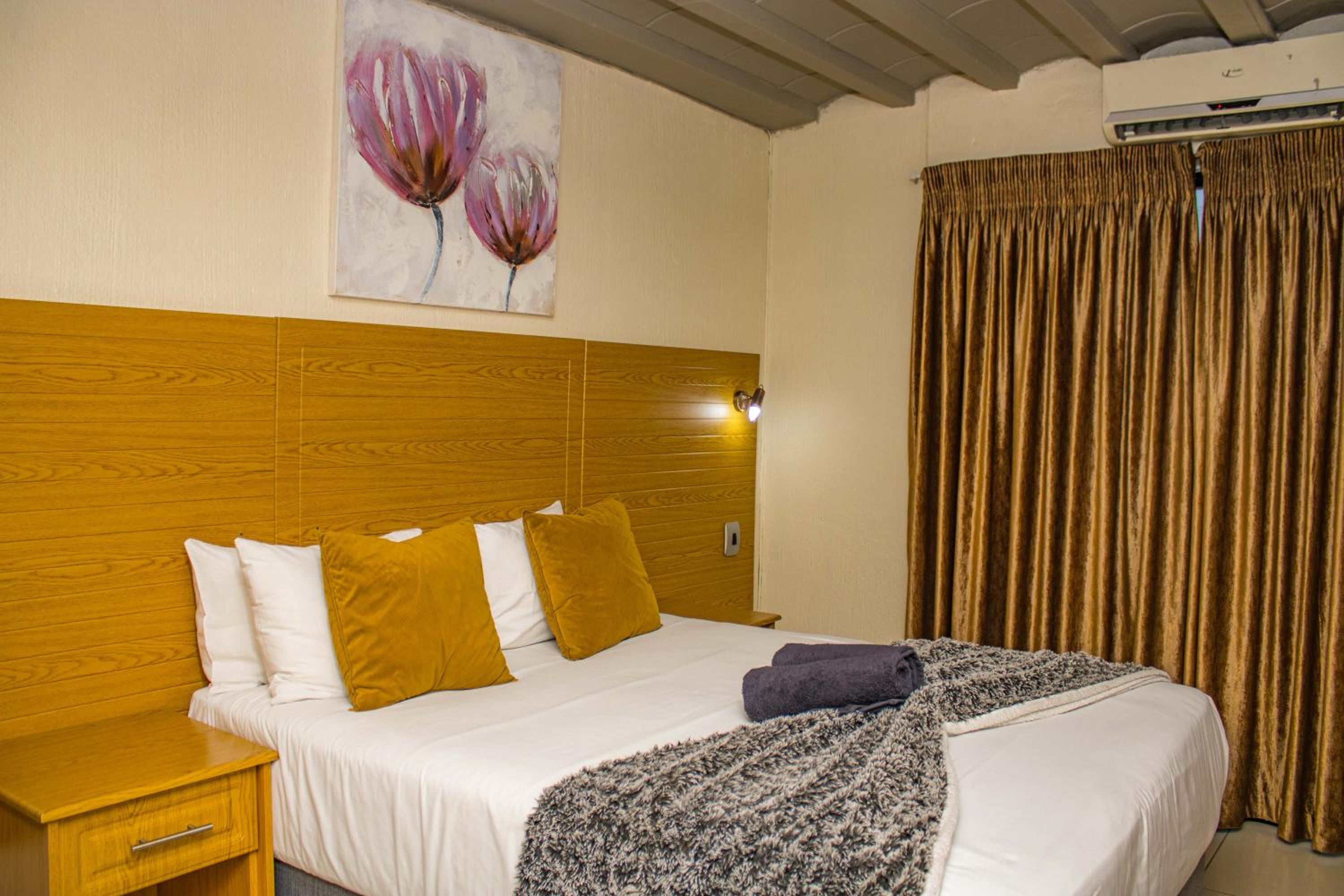 Standard Double Room photo 1