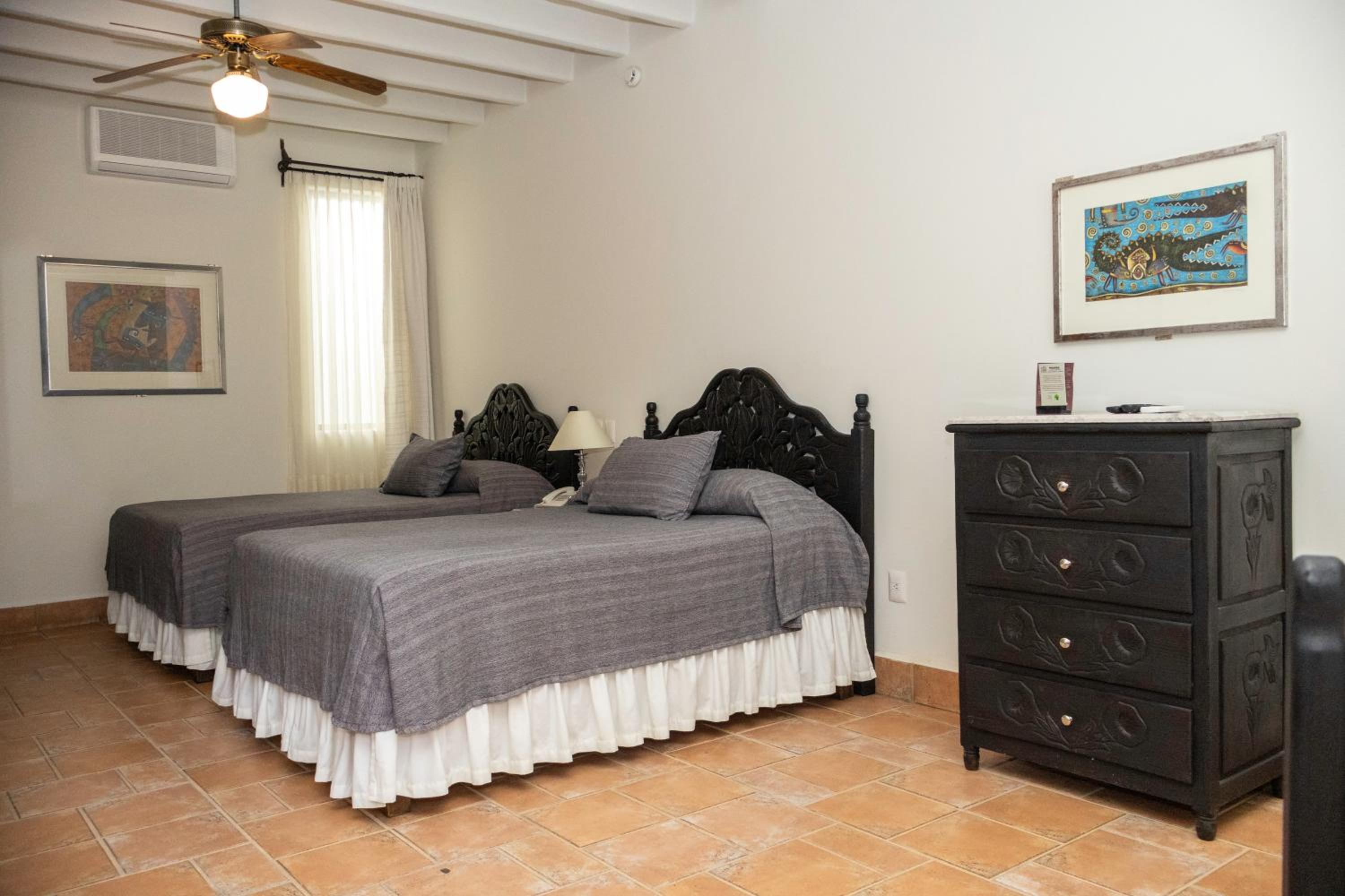 Junior Suite With Two Double Beds - Photo 10