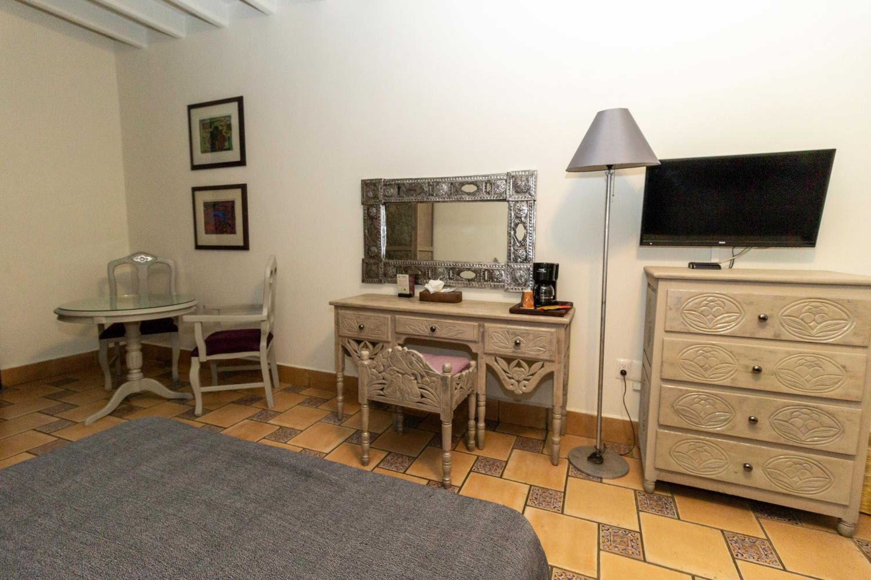 Junior Suite With Two Double Beds - Photo 7