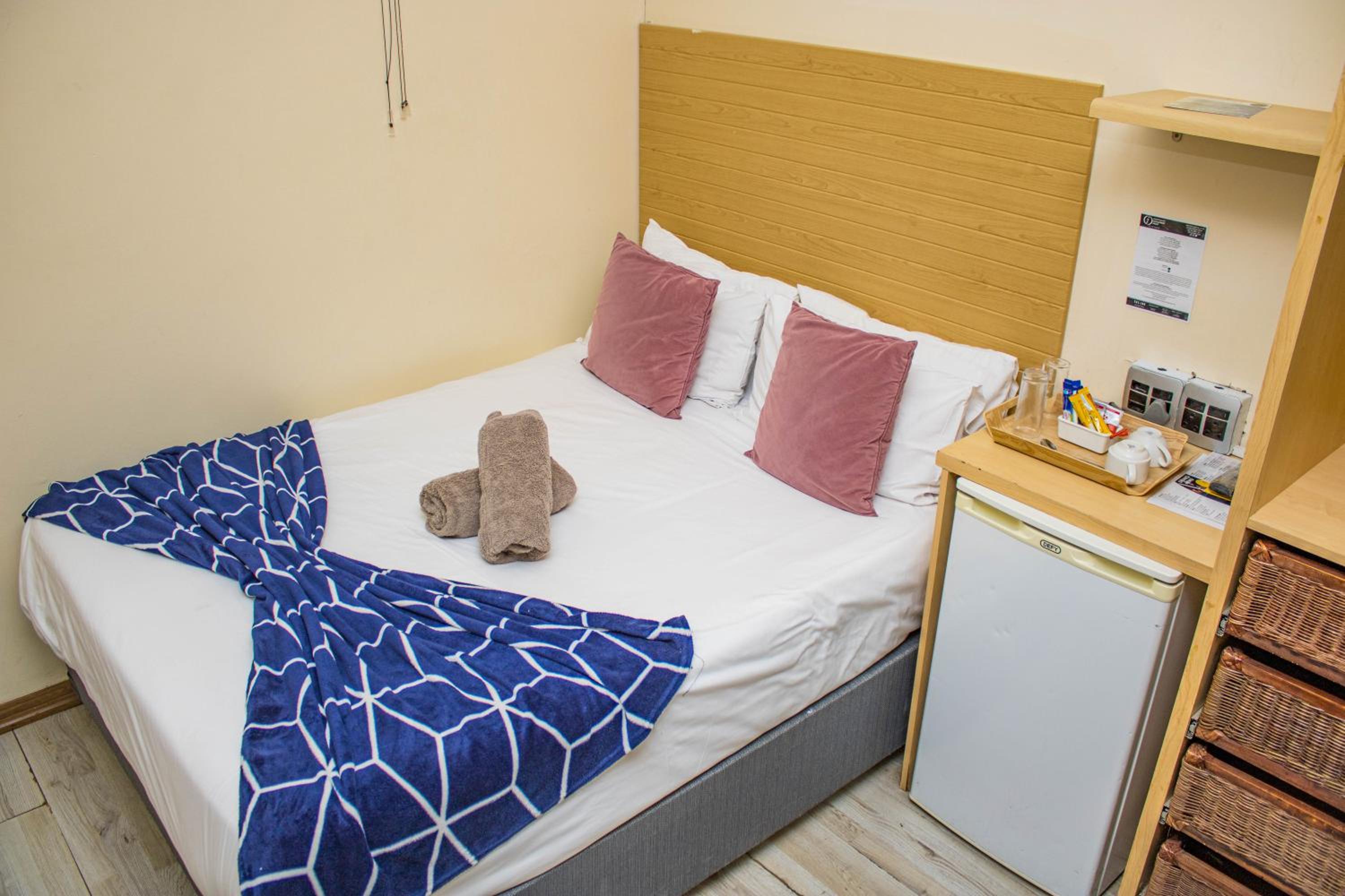 Budget Double Room photo 1
