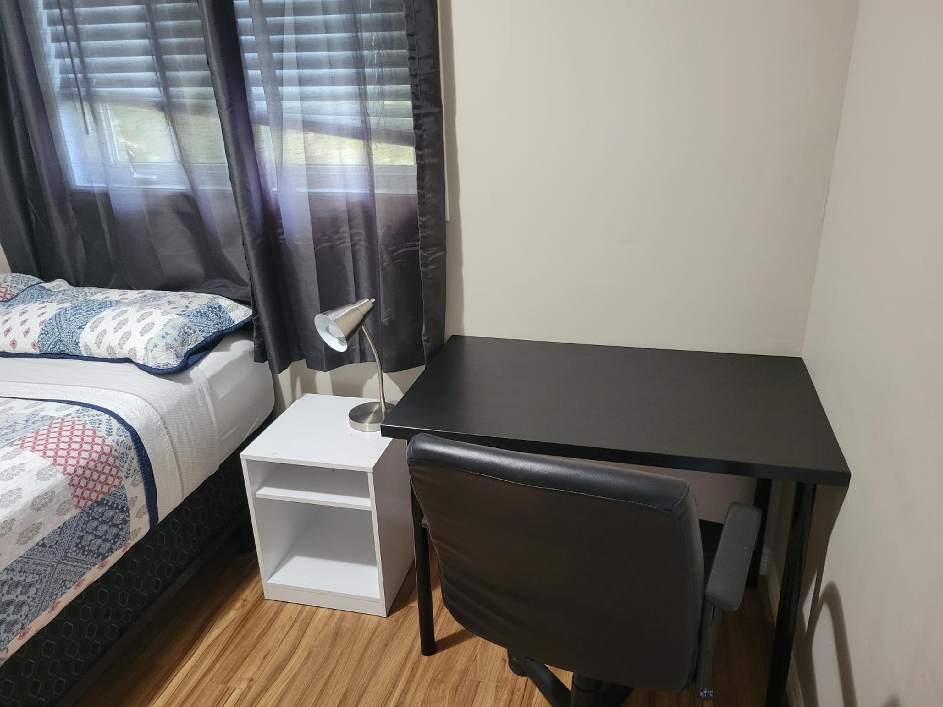 Queen Room photo 3