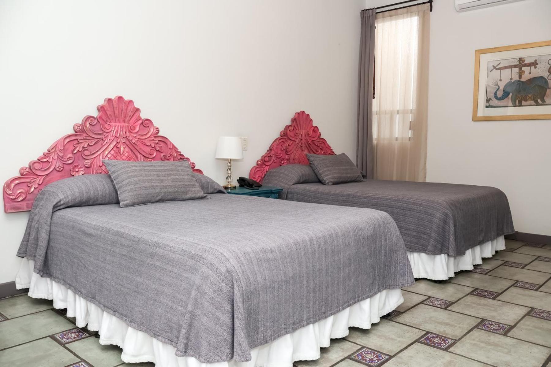 Junior Suite With Two Double Beds - Photo 9