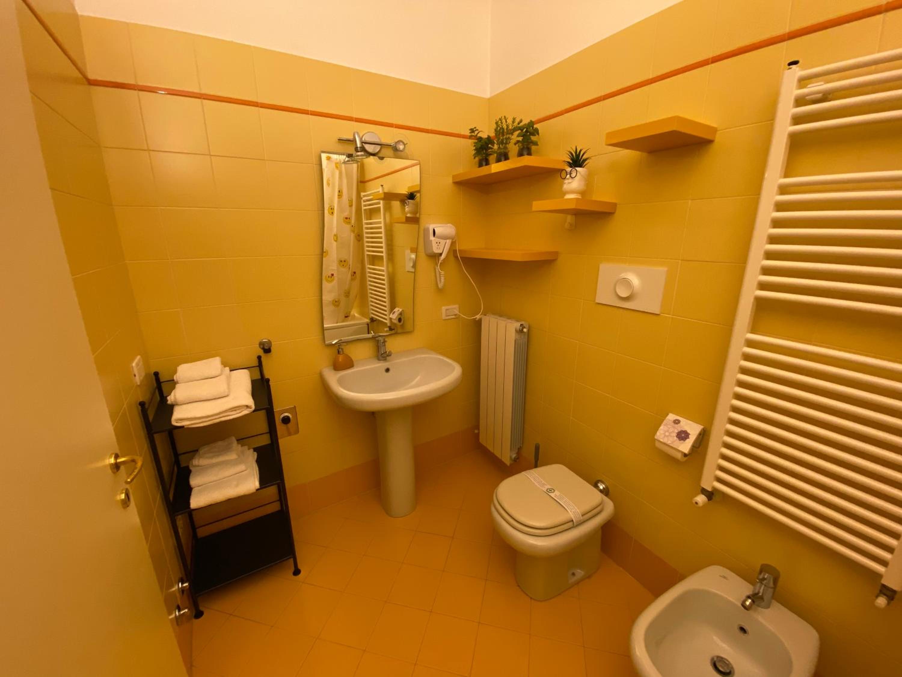 Double Room with Private External Bathroom photo 3