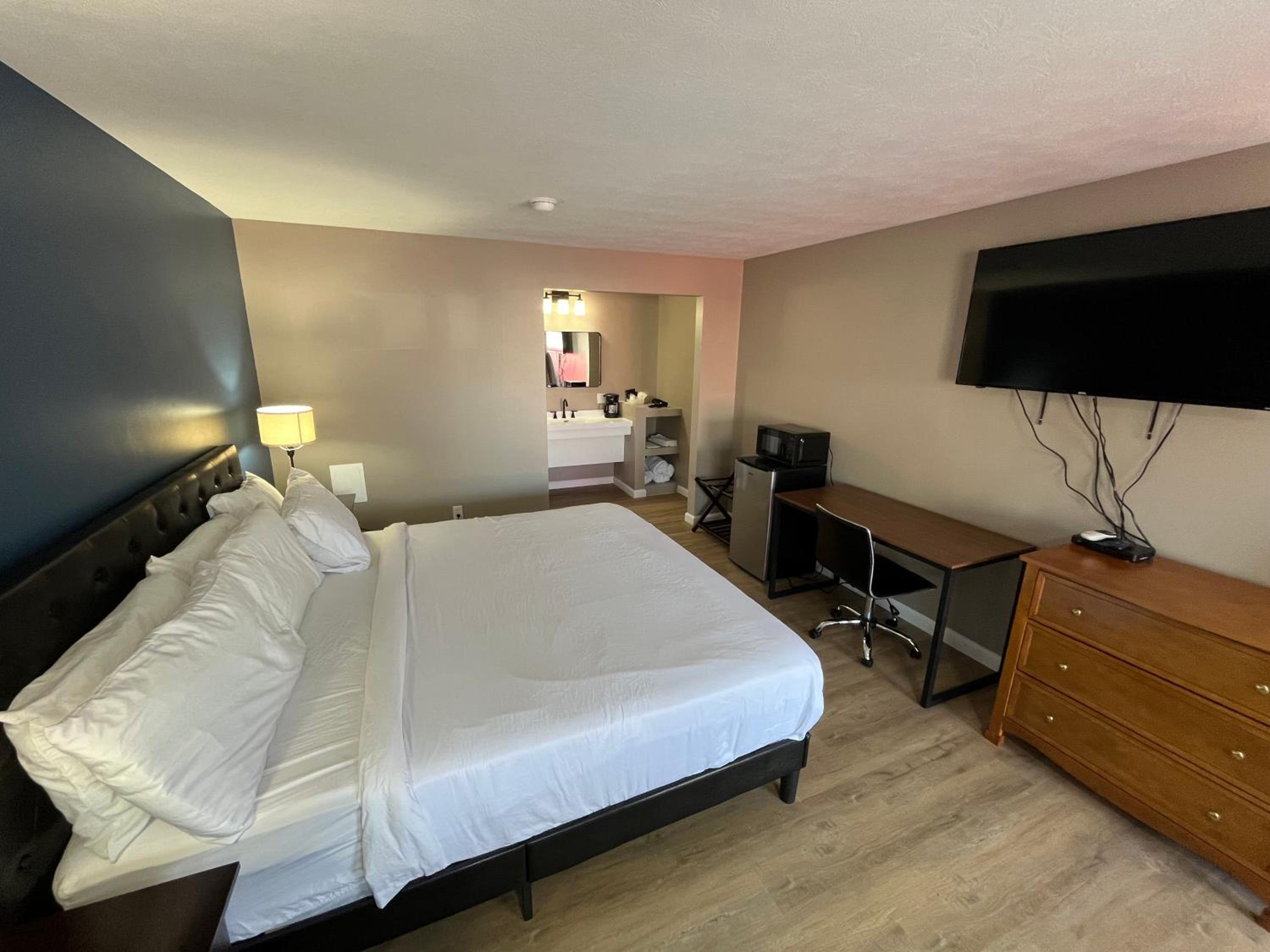 Superior King Room - Photo 6