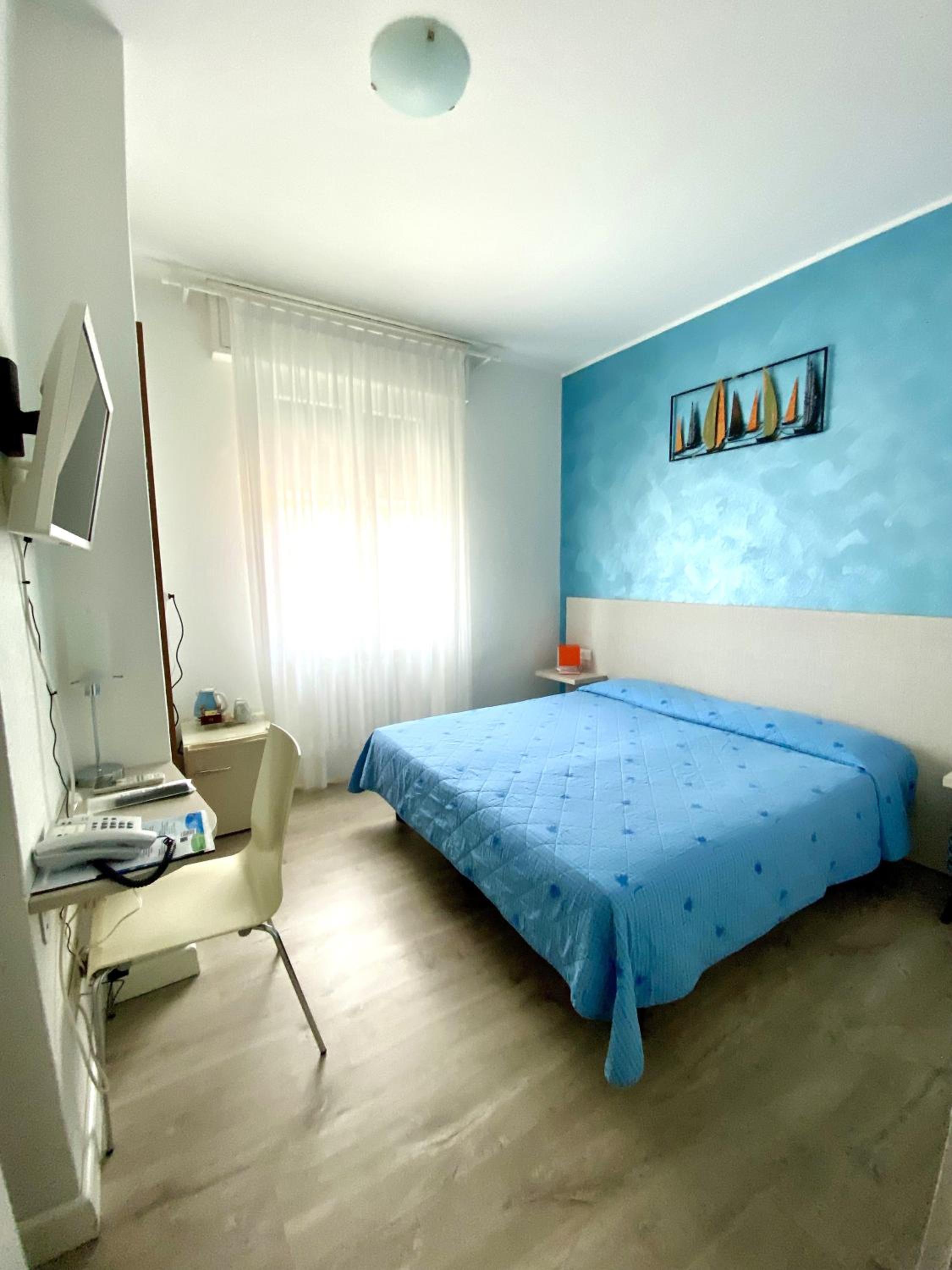 Economy Double or Twin Room - Photo 1