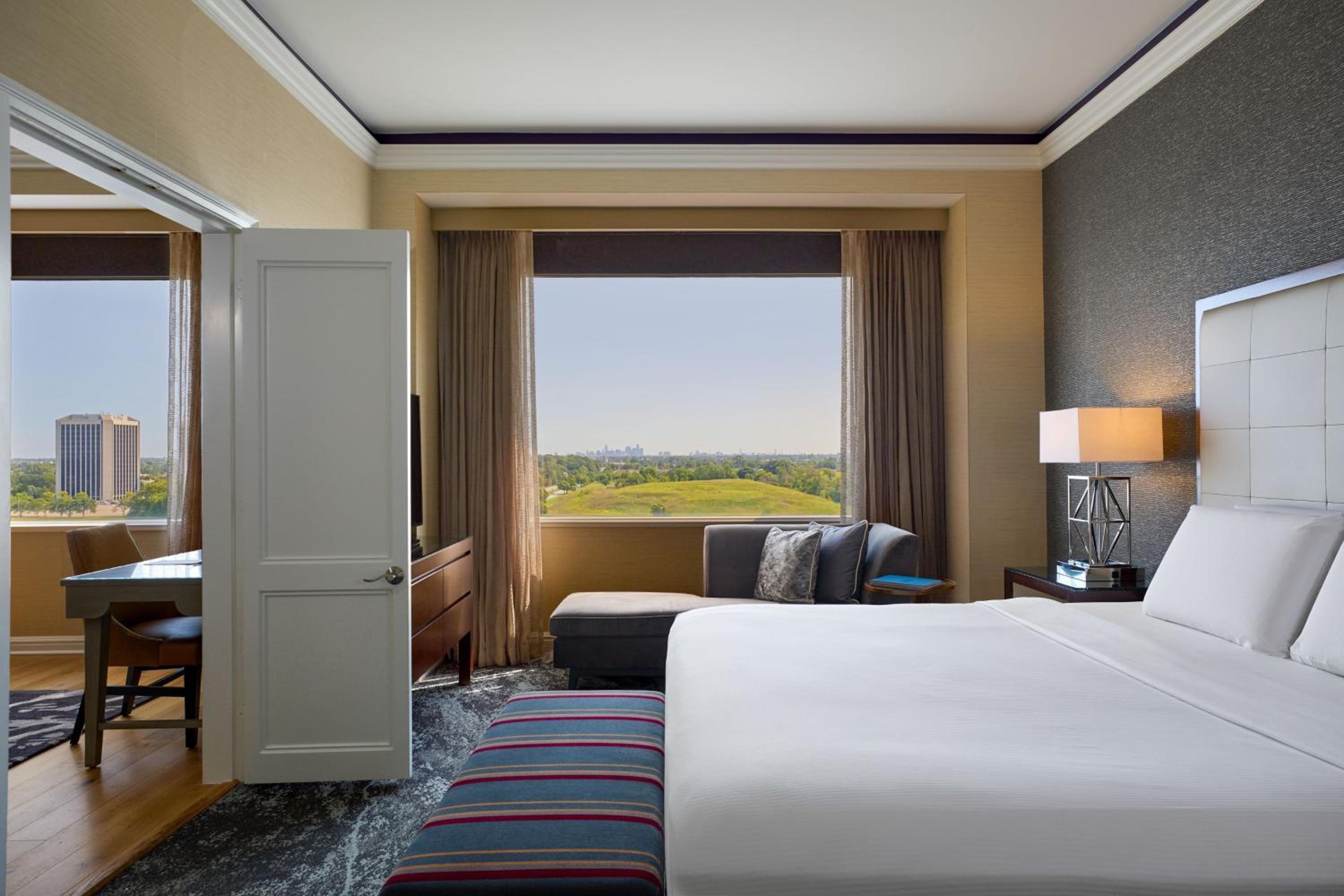 One-Bedroom King Suite - Photo 1