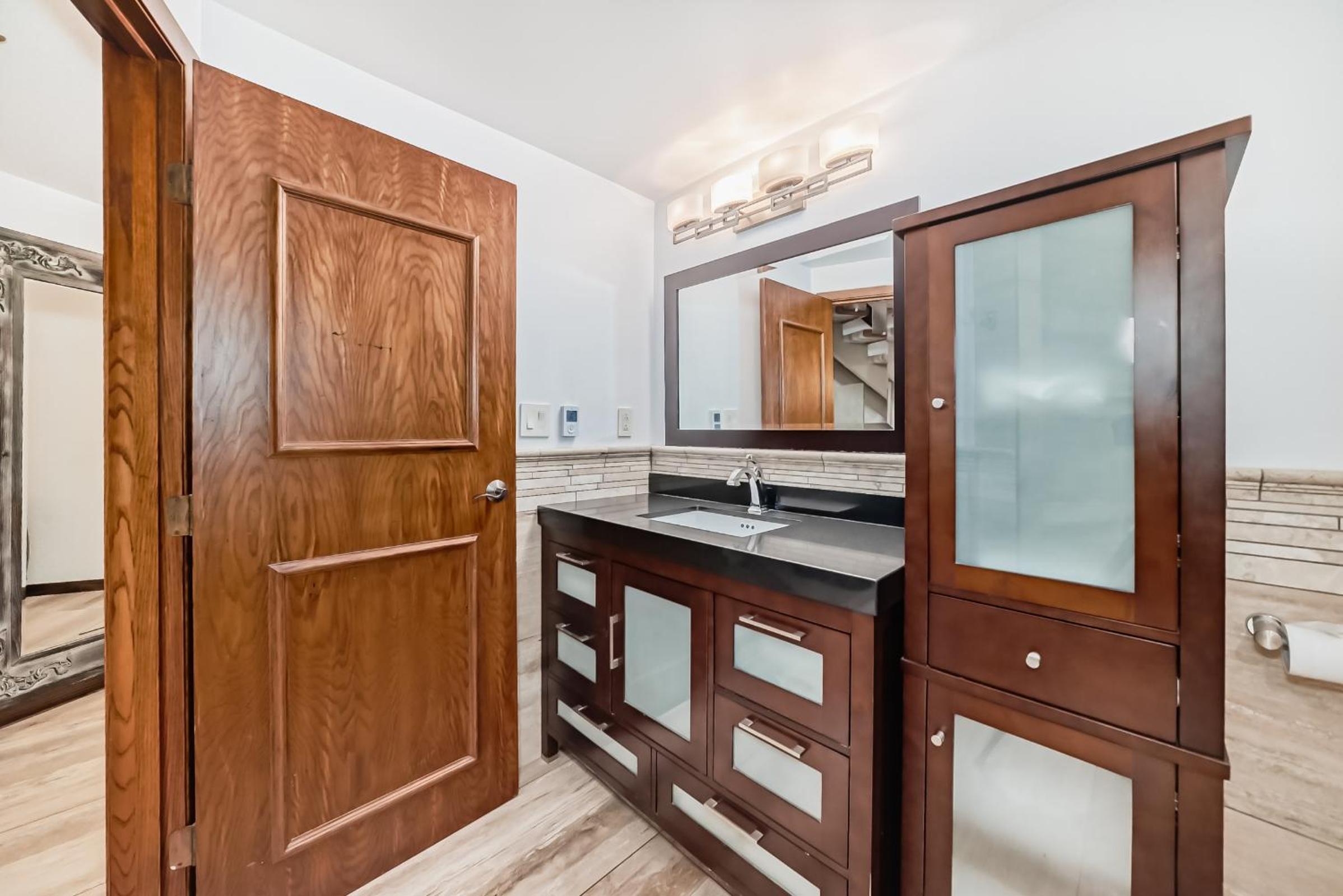 Penthouse Suite - Photo 12