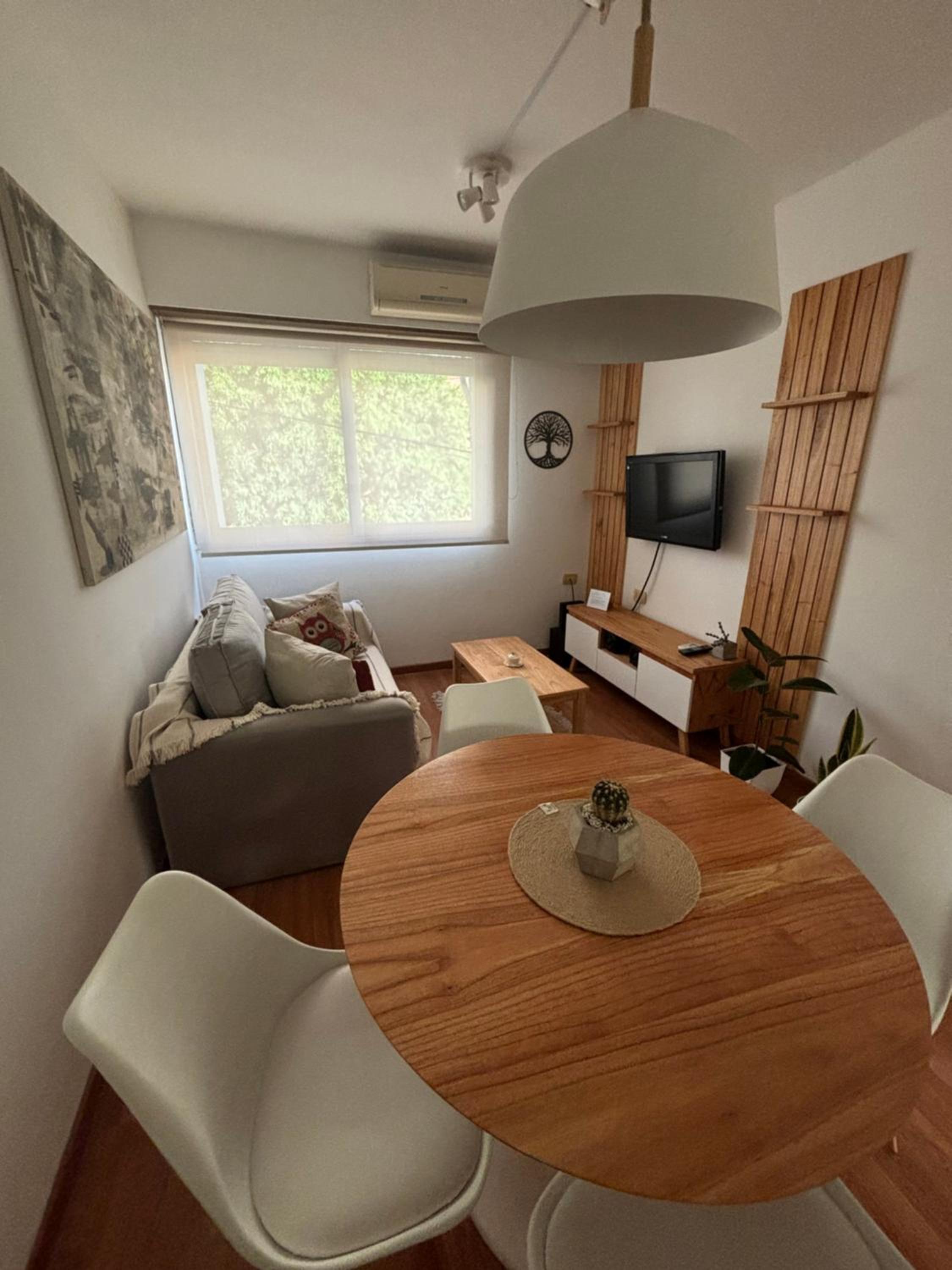 One-Bedroom Apartment photo 3