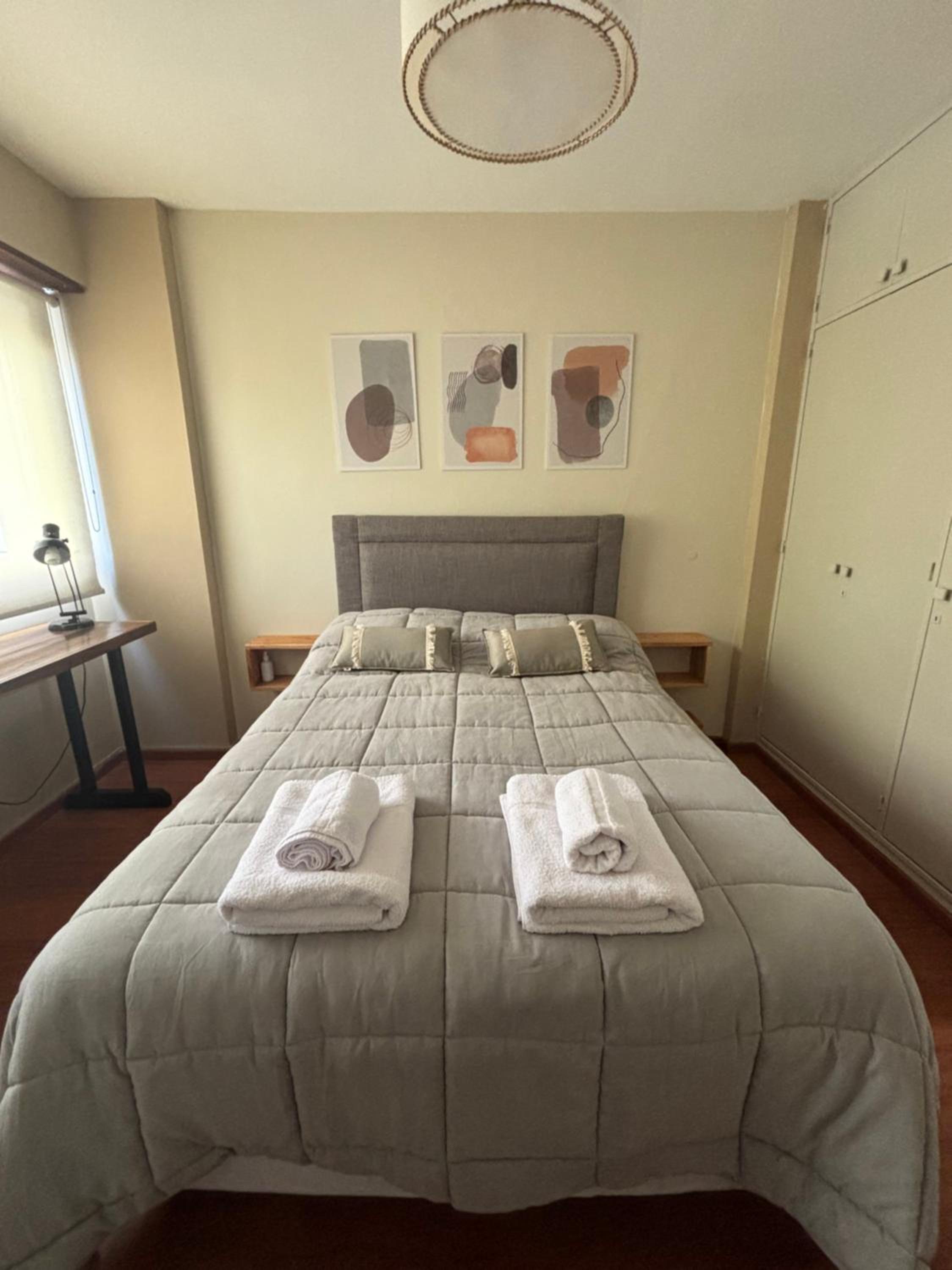One-Bedroom Apartment photo 2