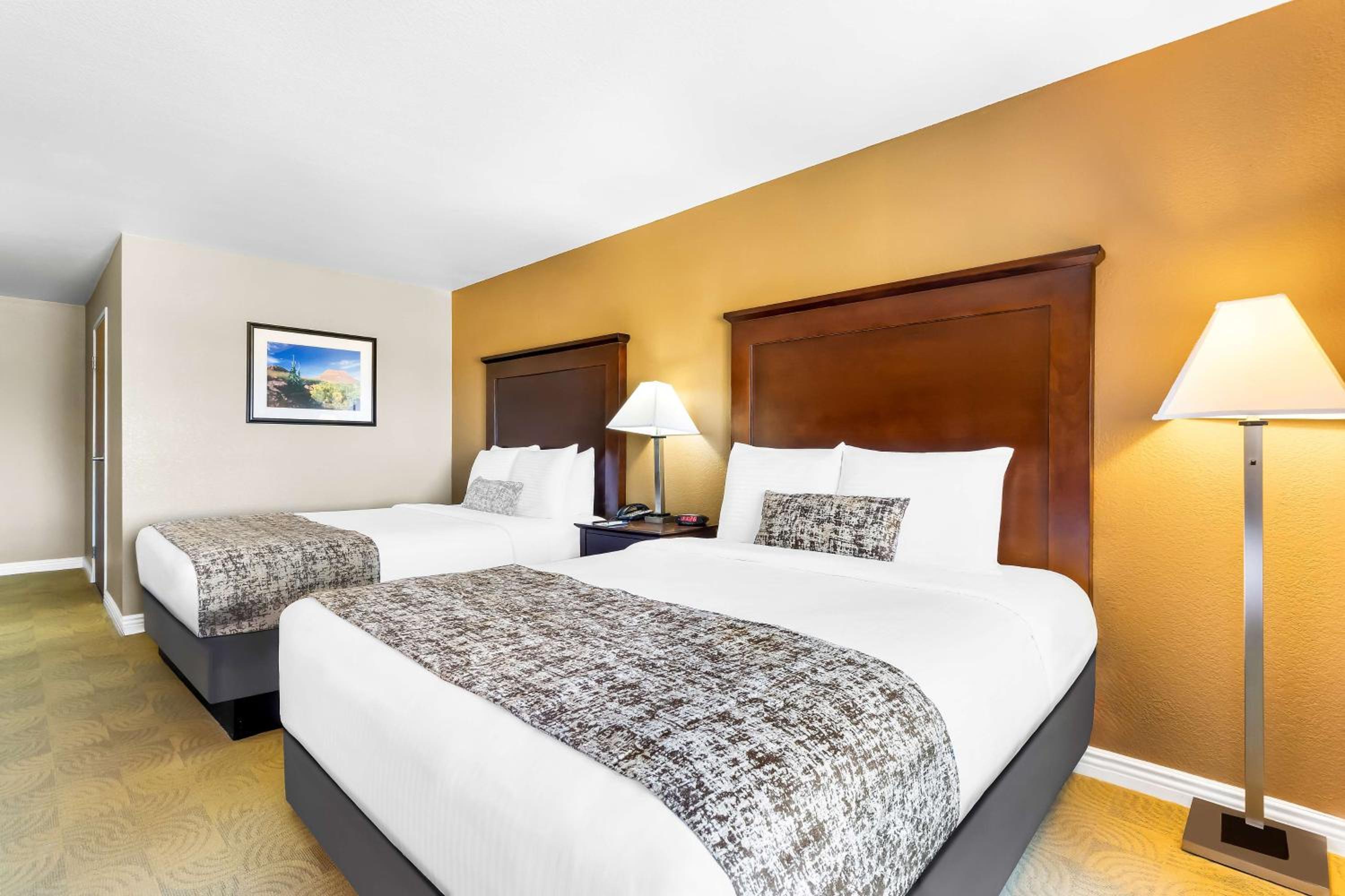 Queen Room with Two Queen Beds - Disability Access