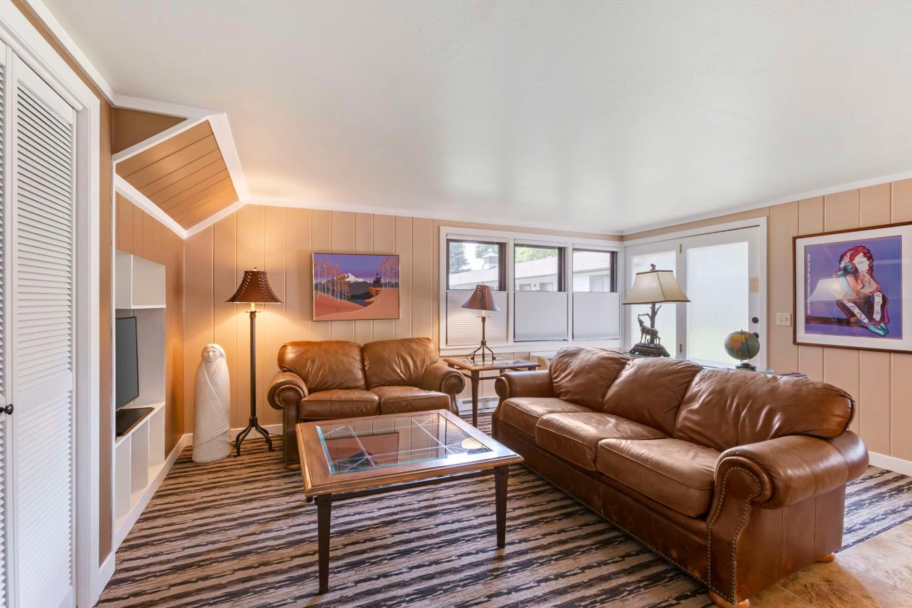 Three-Bedroom Suite - Non-Smoking