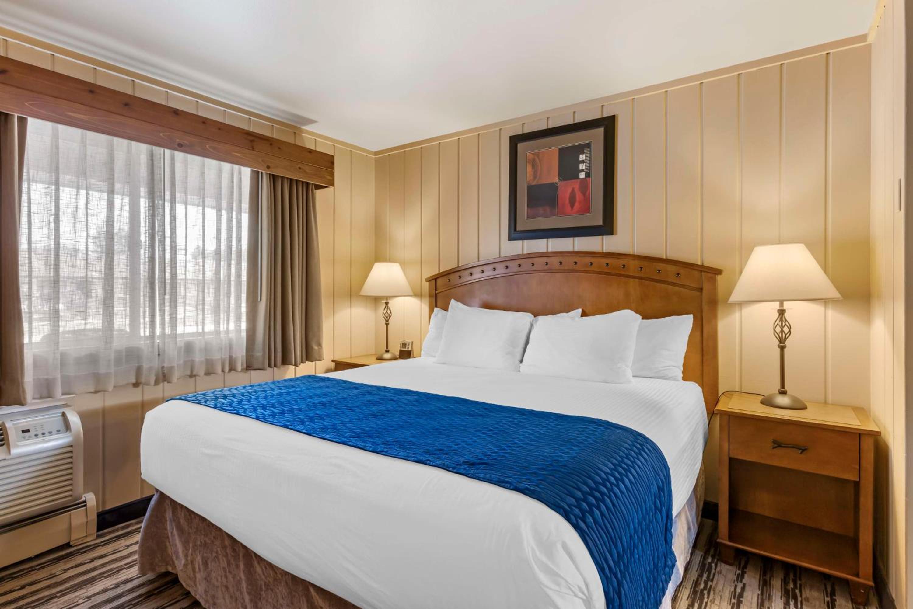 Room with King and Queen Bed