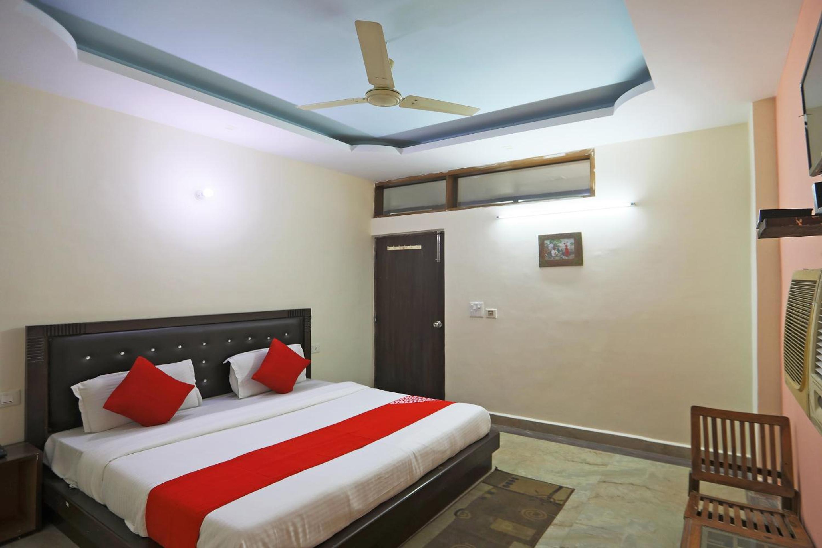 Classic Triple Room - Photo 20