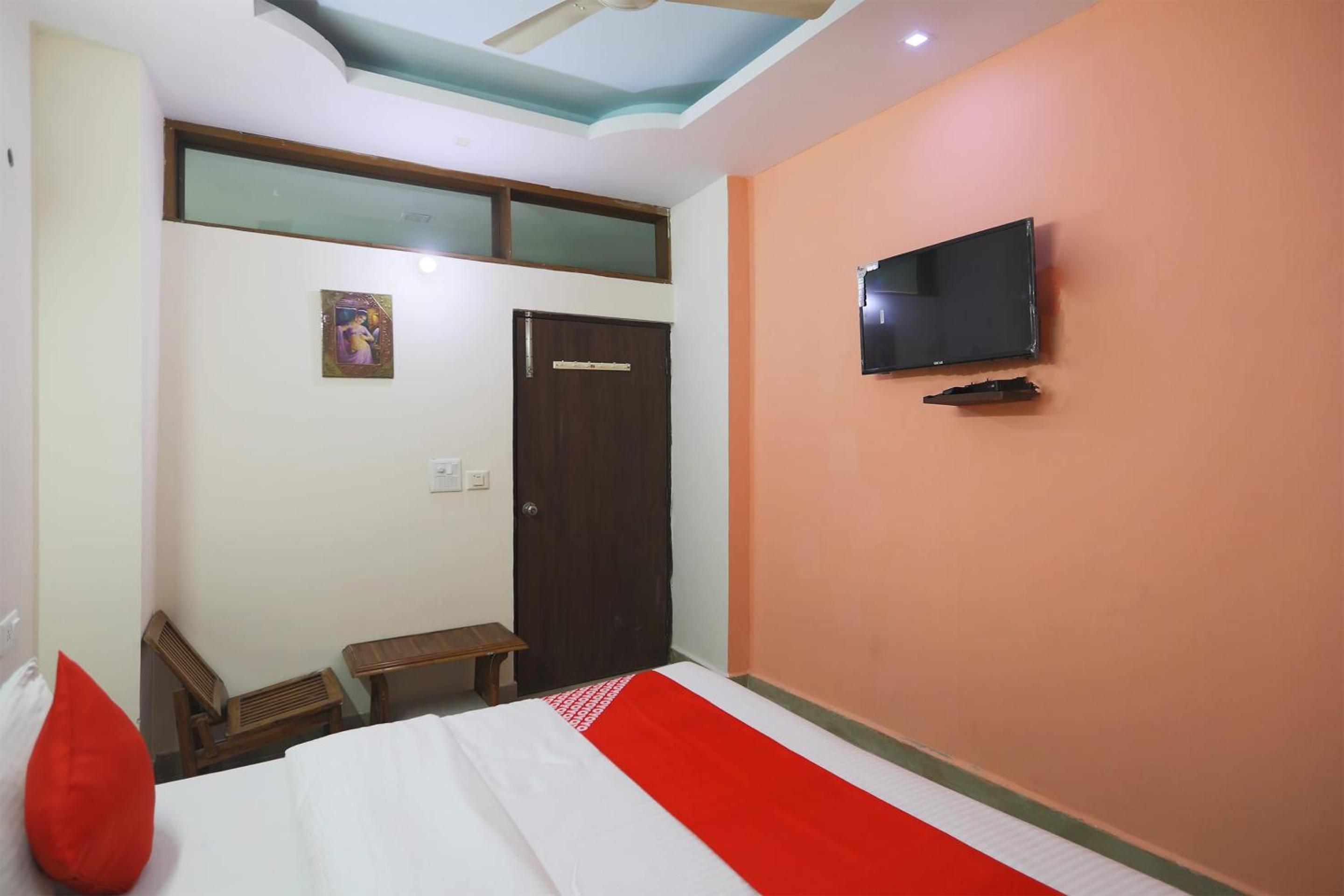 Classic Triple Room - Photo 9