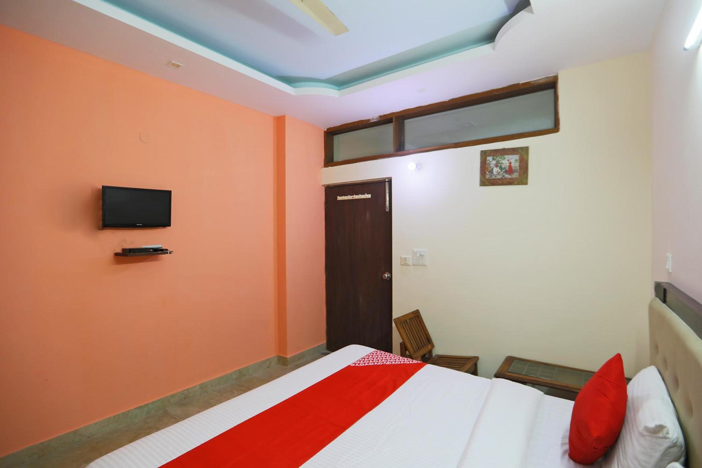 Classic Triple Room - Photo 12