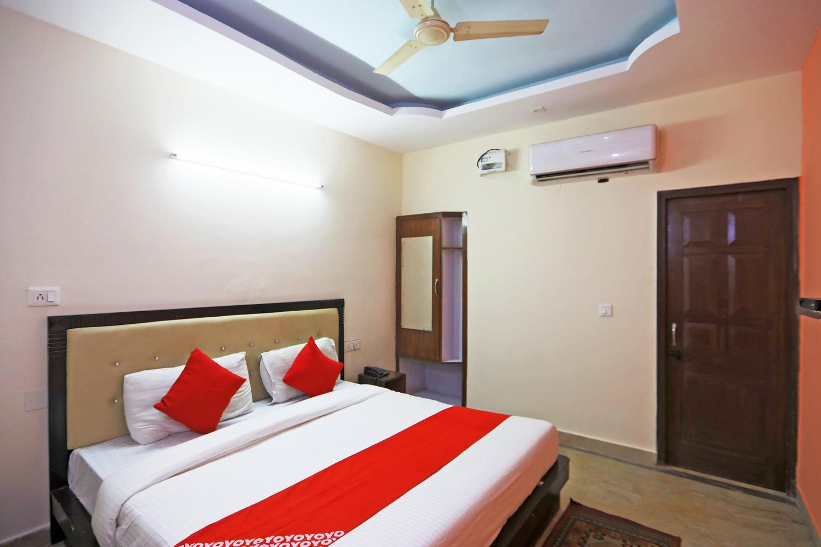Classic Triple Room - Photo 18
