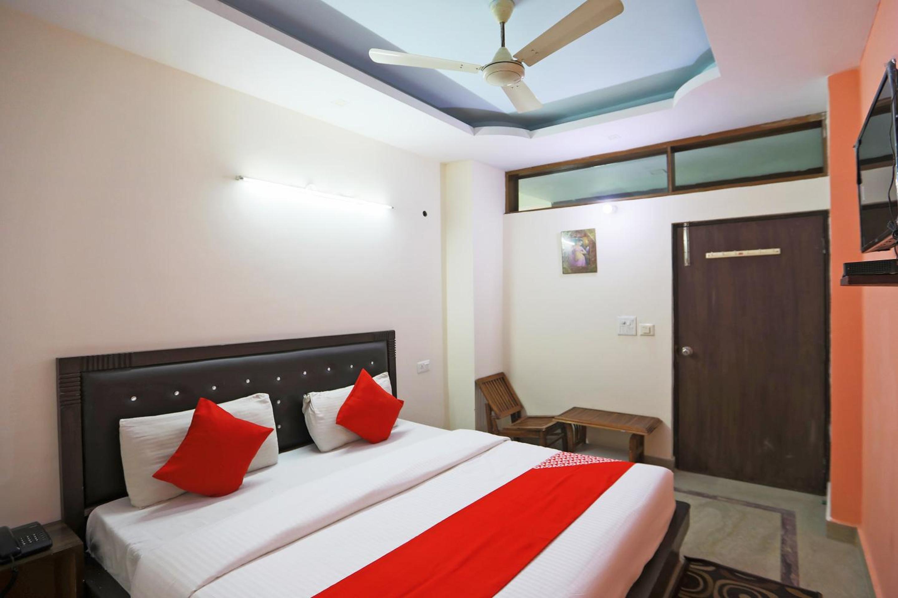 Classic Triple Room - Photo 19