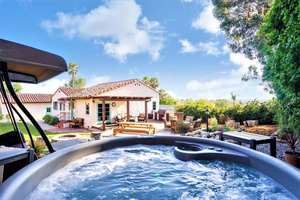 Three-Bedroom Holiday Home  photo 2