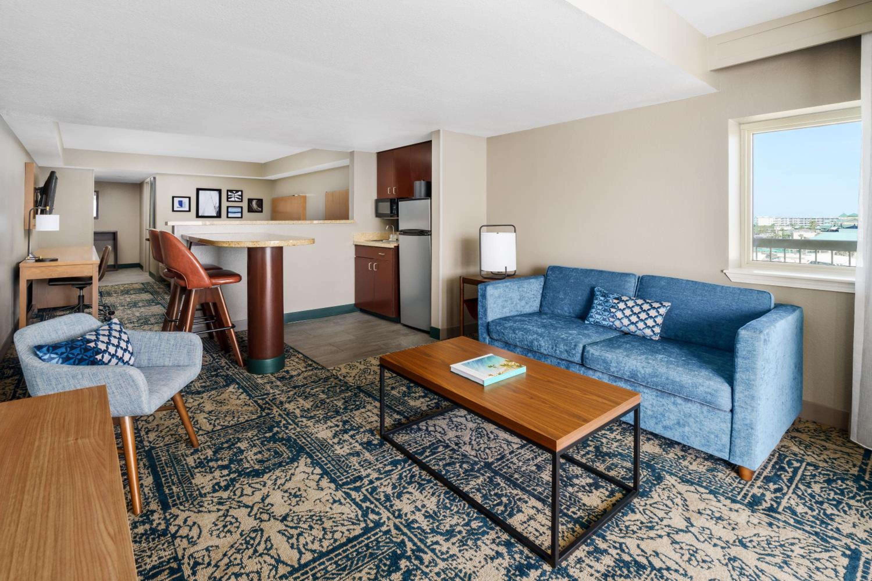 Suite with Two Queen Beds, Balcony and Gulf View - Photo 4
