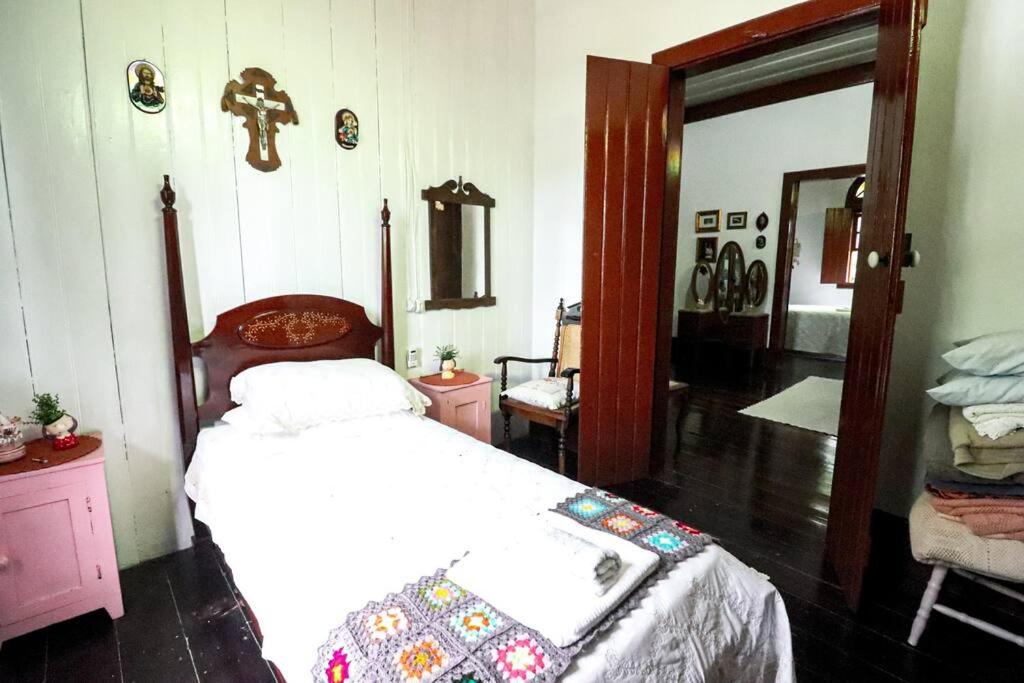 Three-Bedroom House photo 3