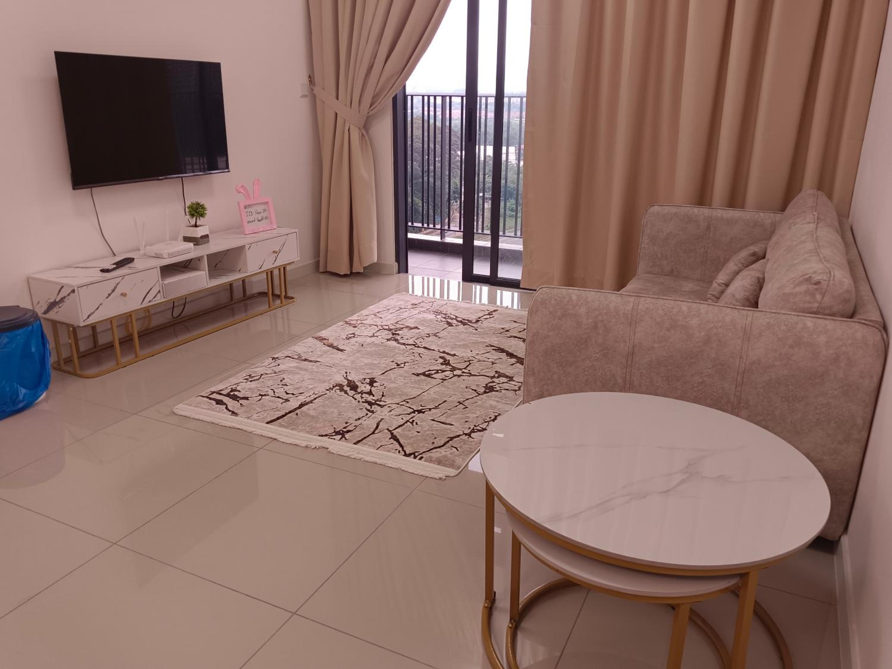 Three-Bedroom Deluxe Apartment photo 3