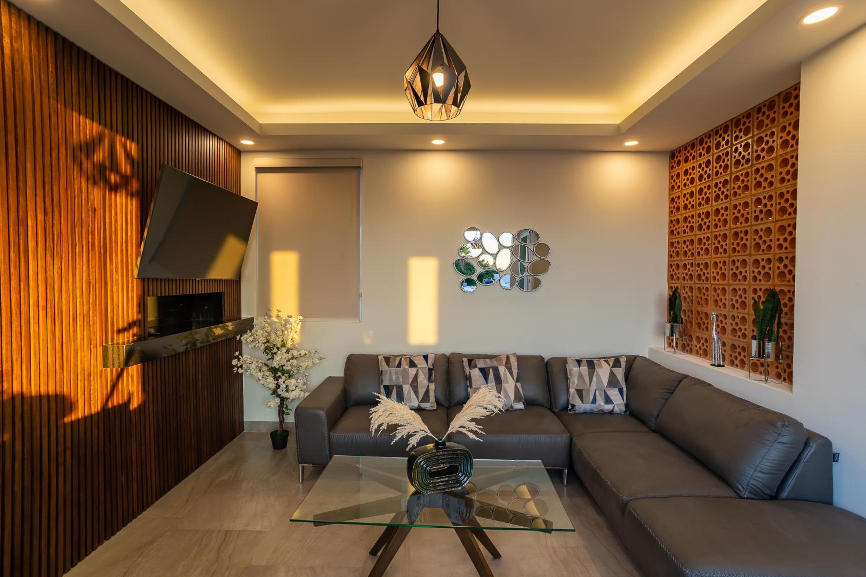 Two-Bedroom Apartment with Terrace and Sea View