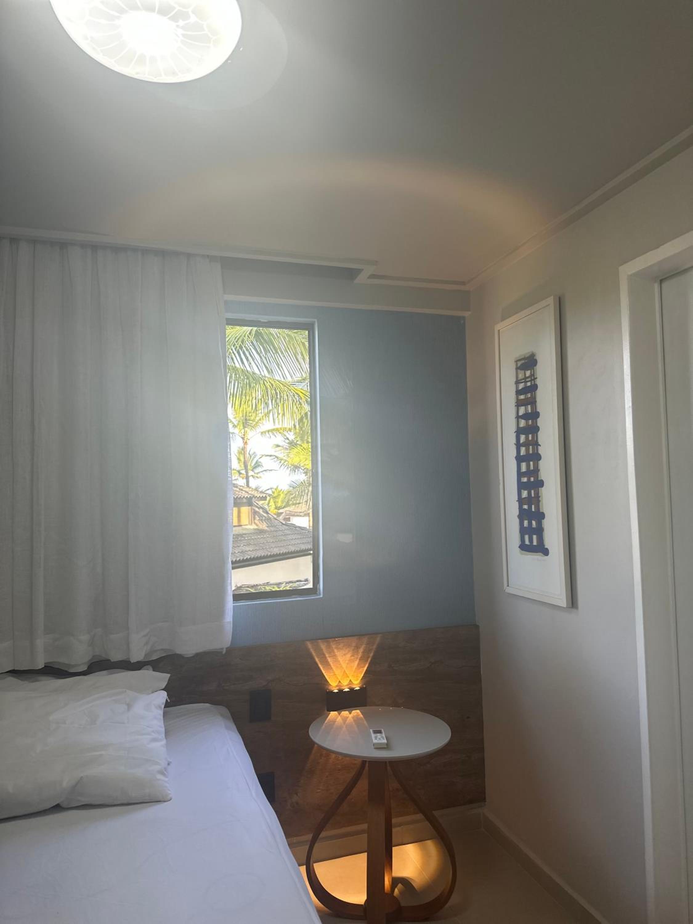 Apartment with Balcony photo 2