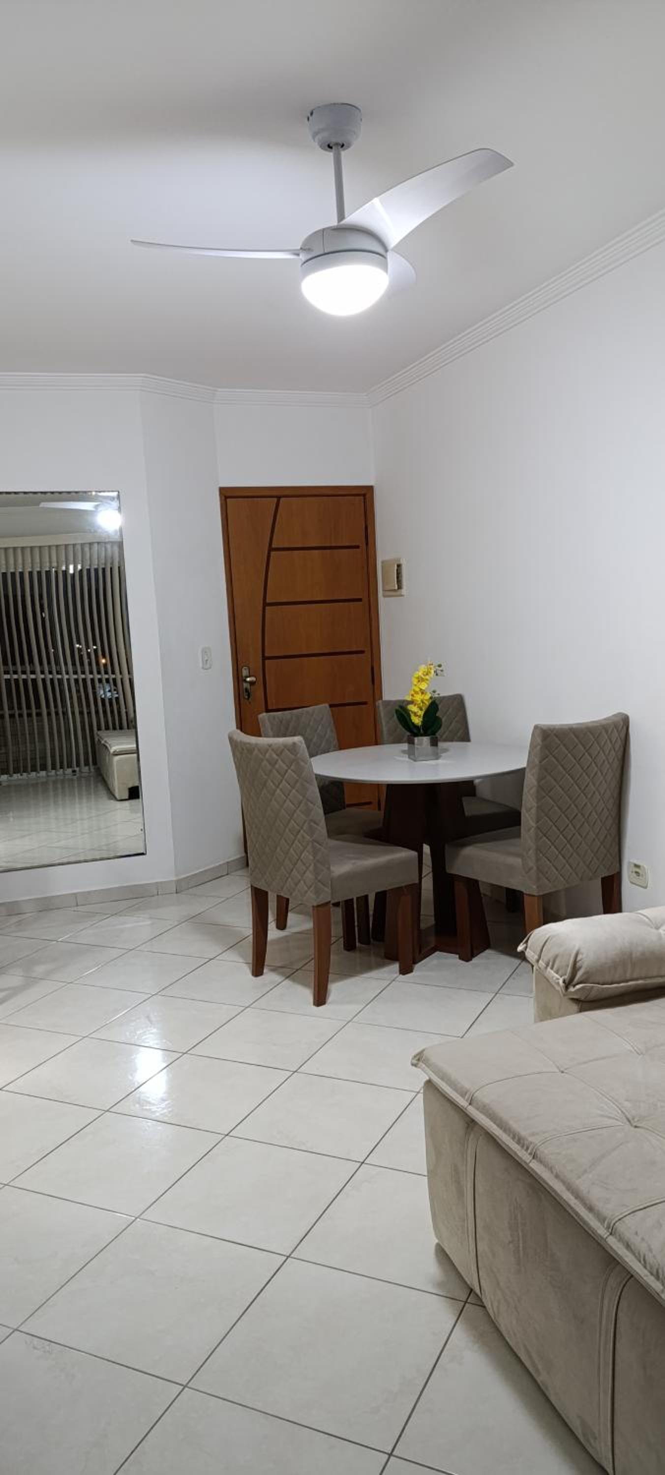 One-Bedroom Apartment photo 3