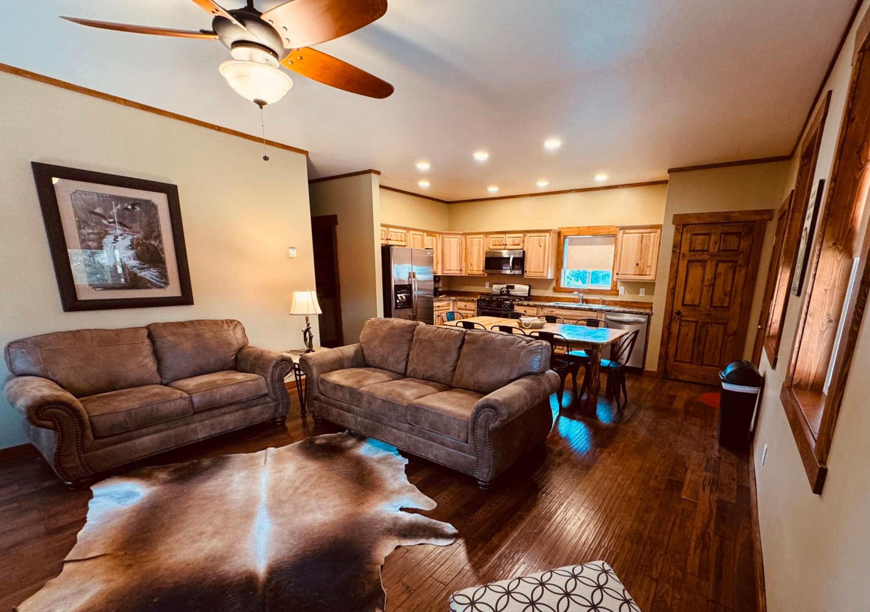 Three-Bedroom Apartment photo 1