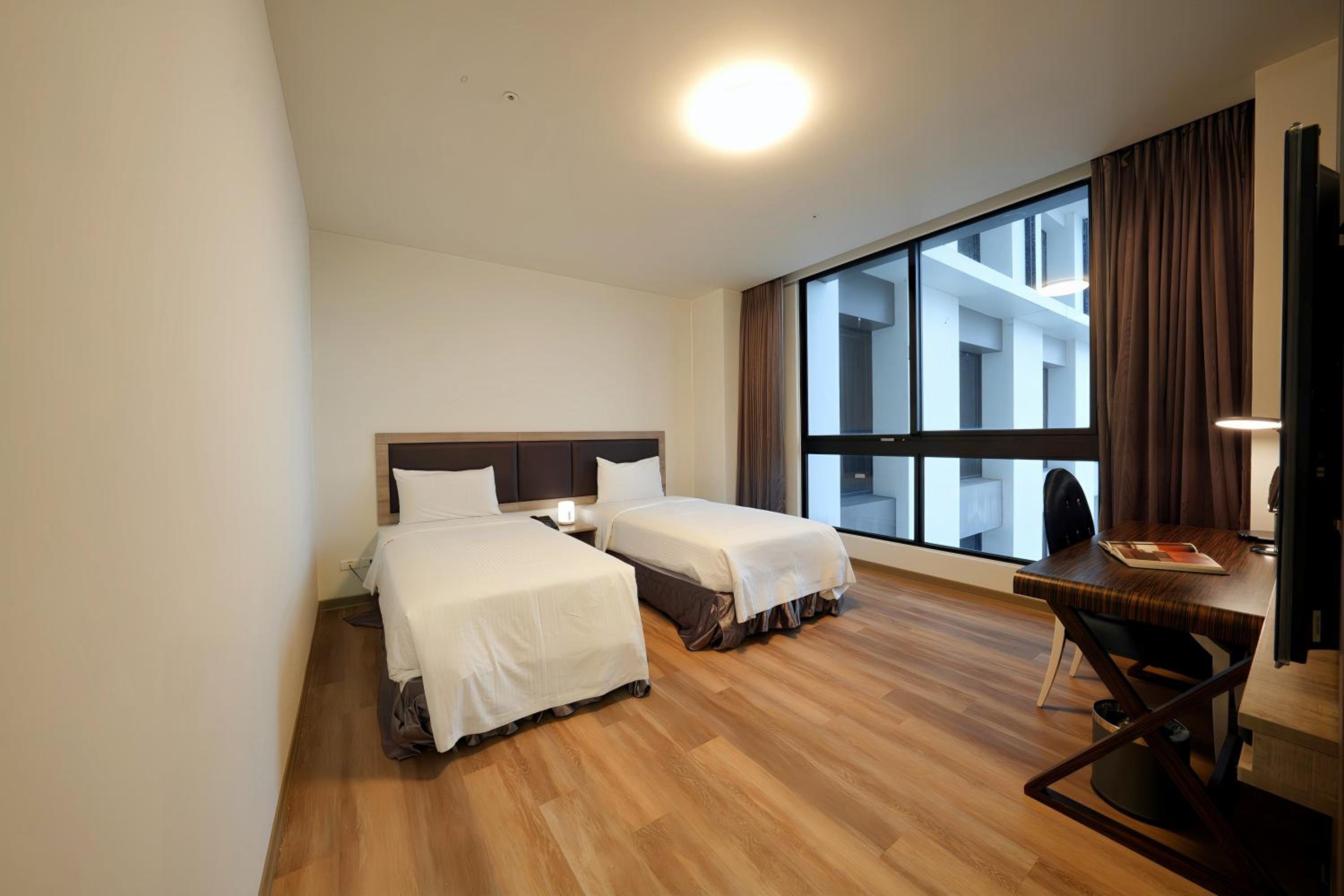 Executive Suite photo 2