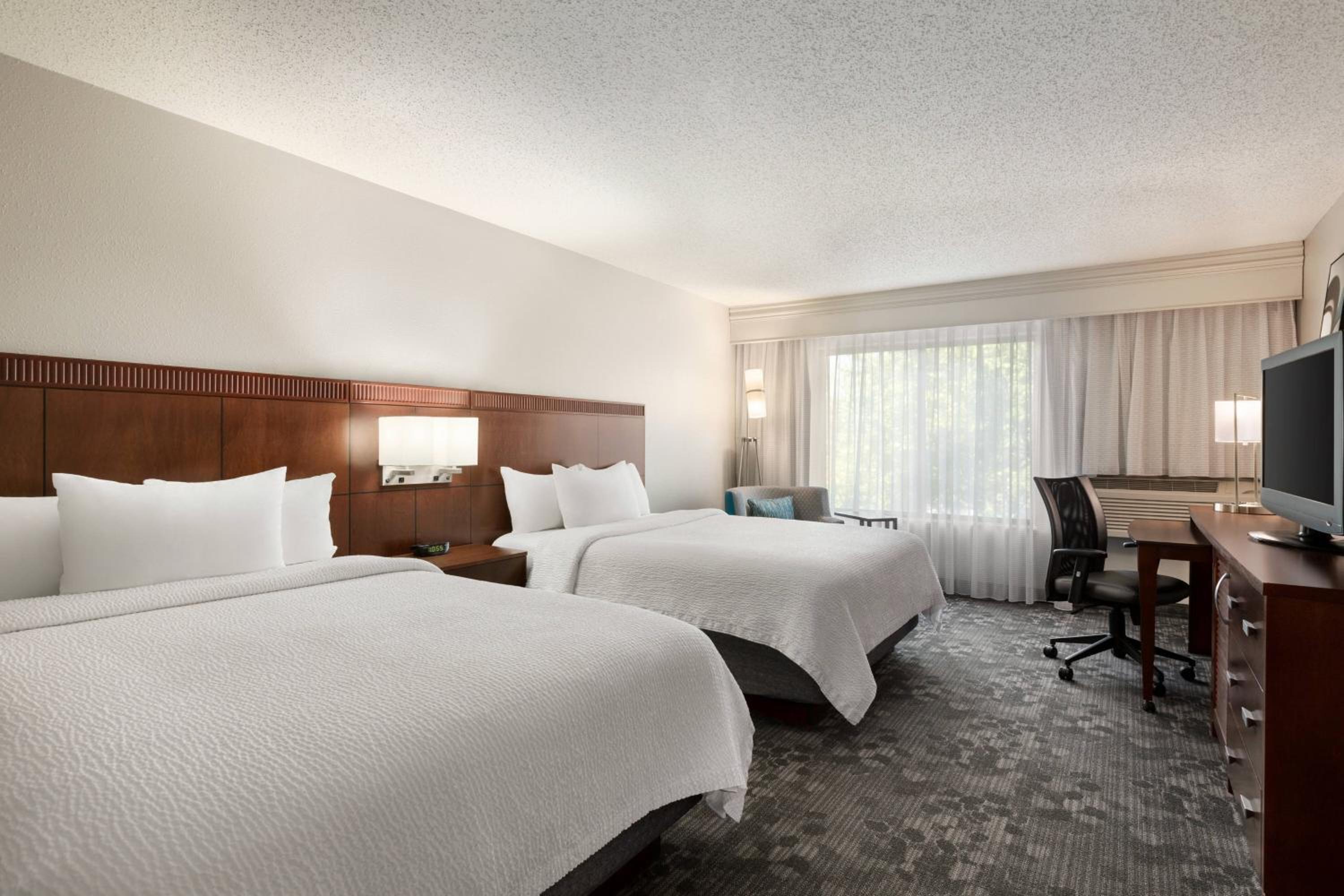 Queen Guest Room with Two Queen Beds