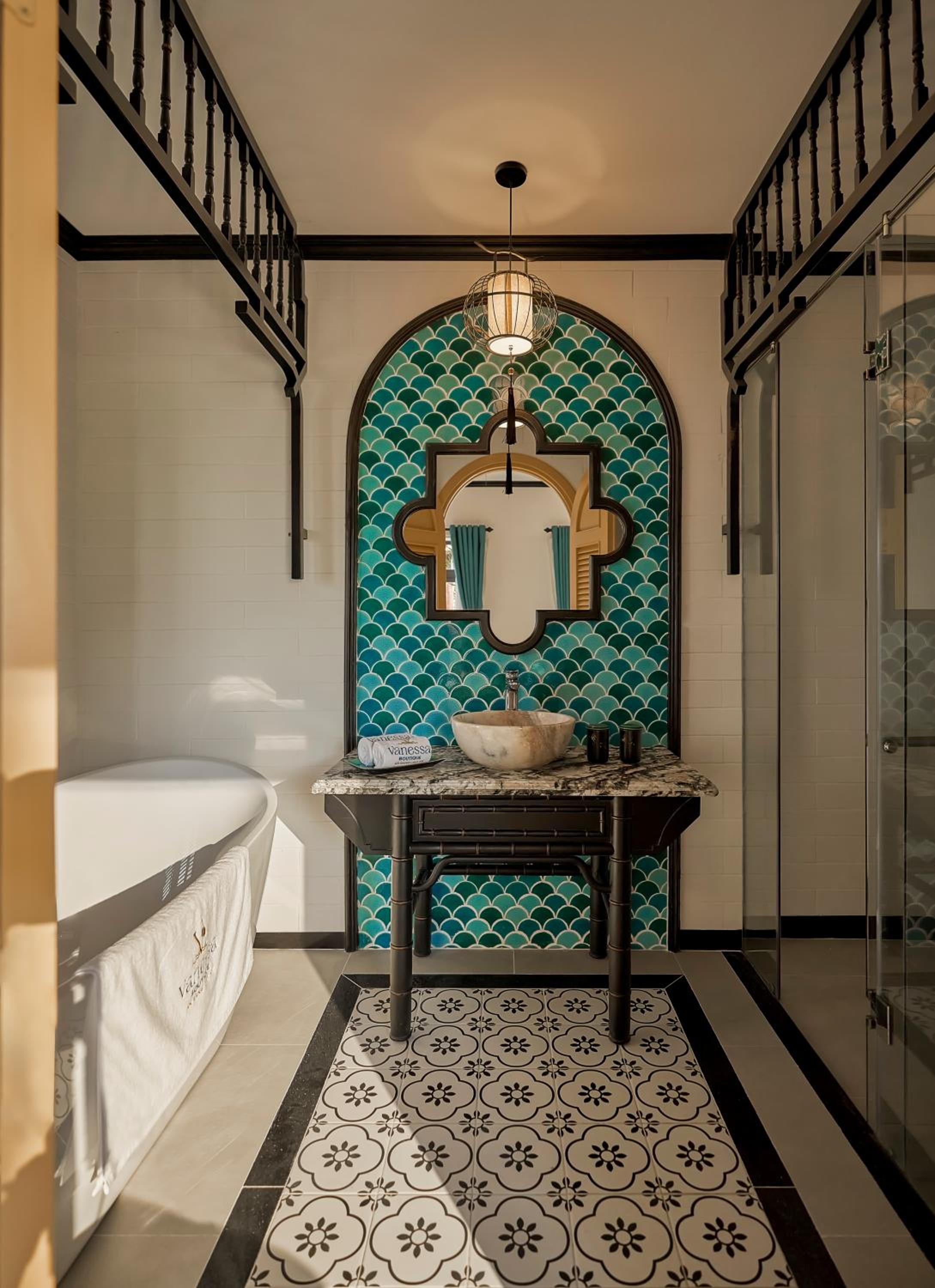 Signature Suite With Garden View - Photo 9