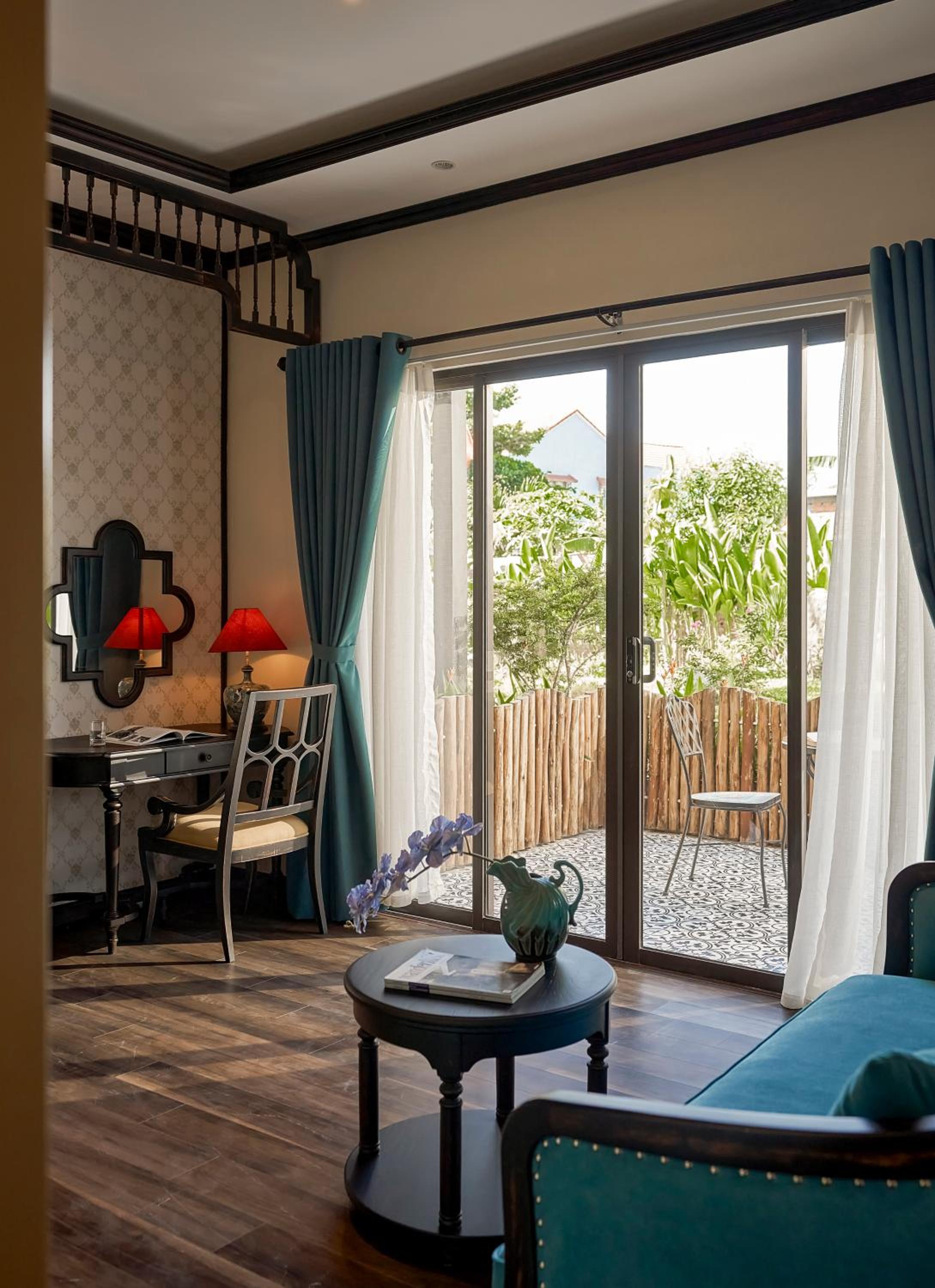 Signature Suite With Garden View - Photo 12